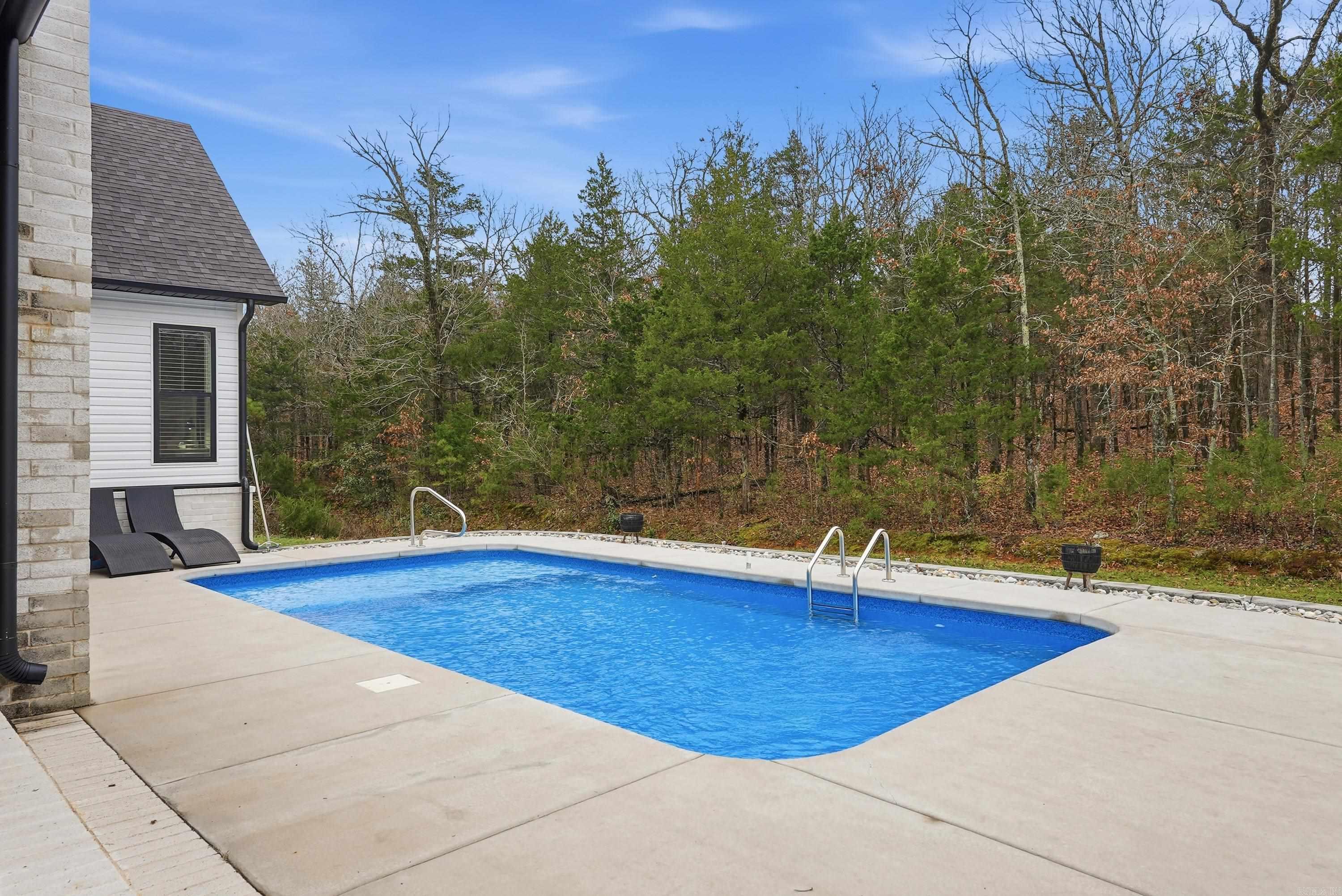 1708 E Holloway St  Morrilton, AR