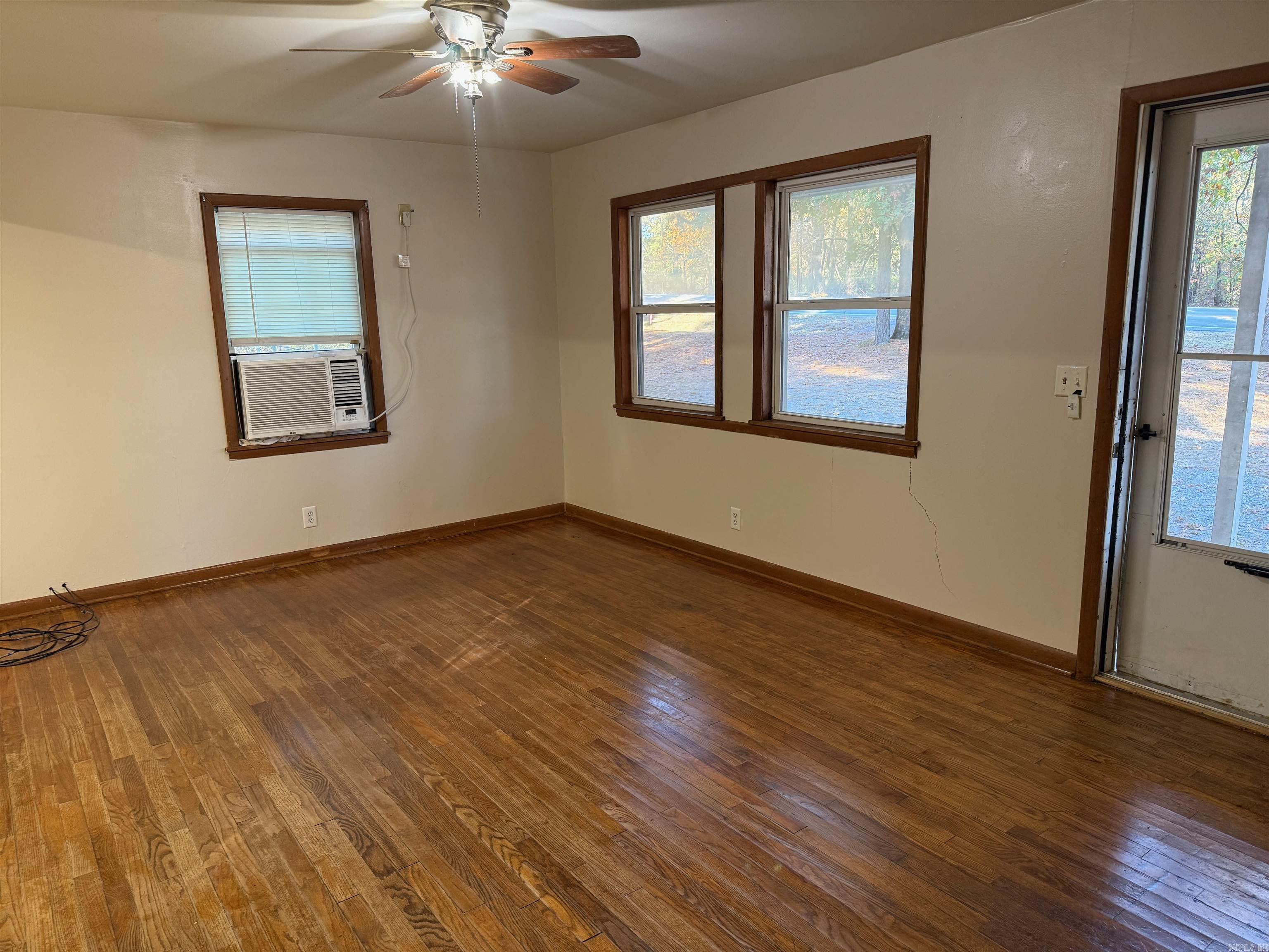 4761 Heber Springs Rd N Ida, AR 72546