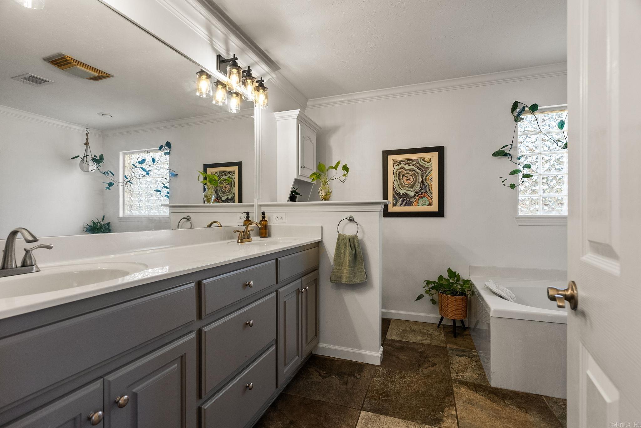 15 Mont Blanc  Maumelle, AR