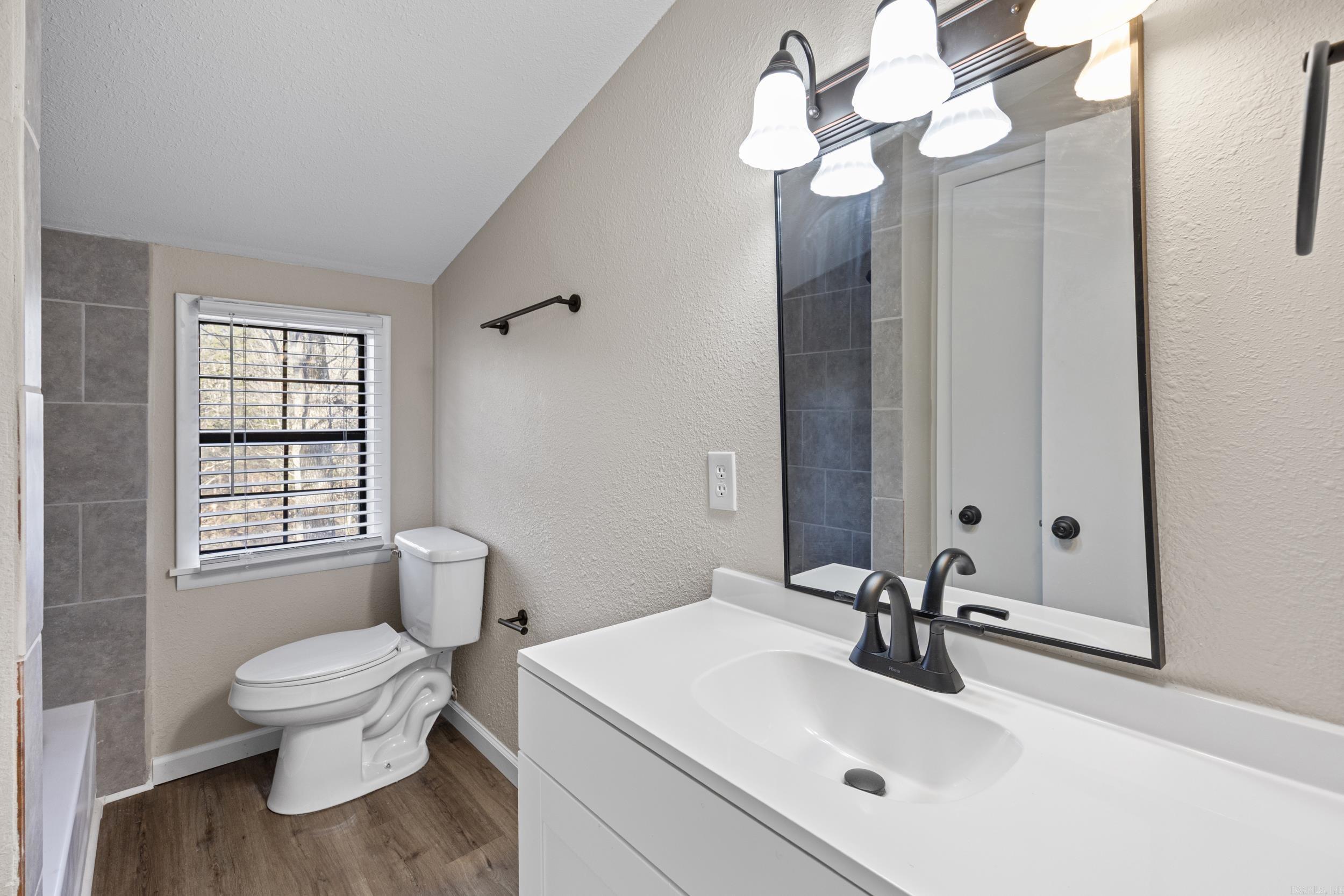 411 Worley  Russellville, AR