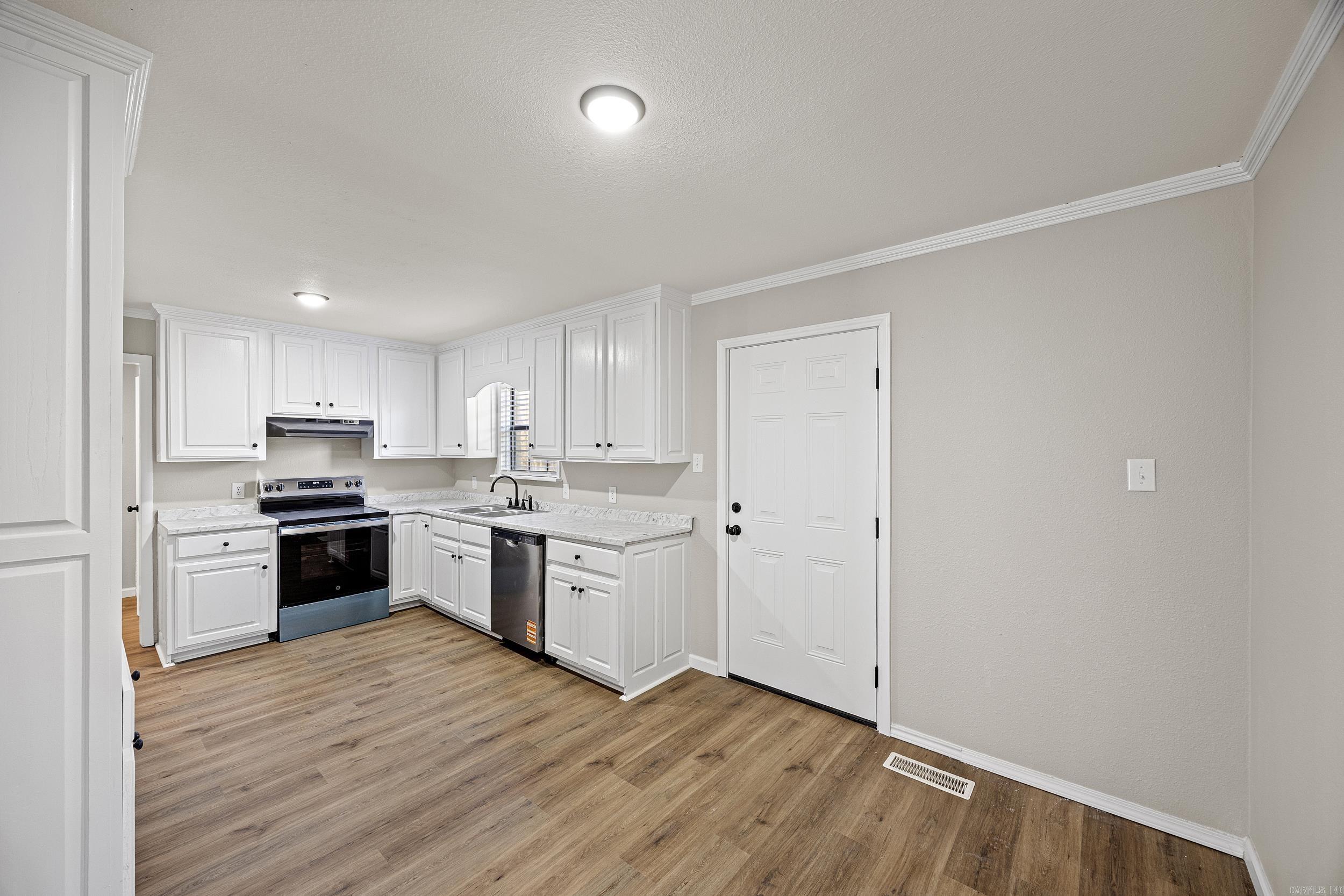 411 Worley  Russellville, AR