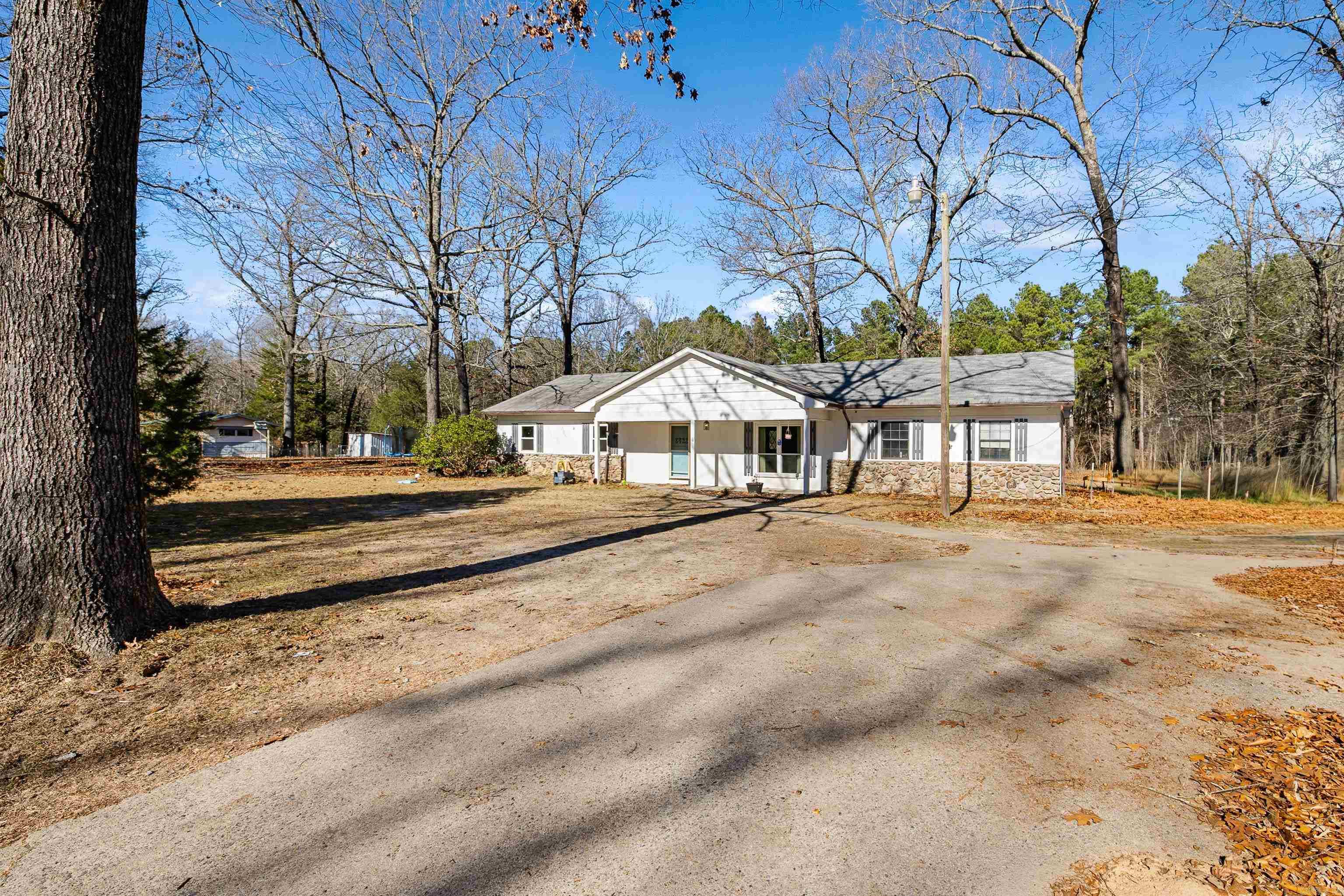 8422 Robinwood Dr  Mabelvale, AR