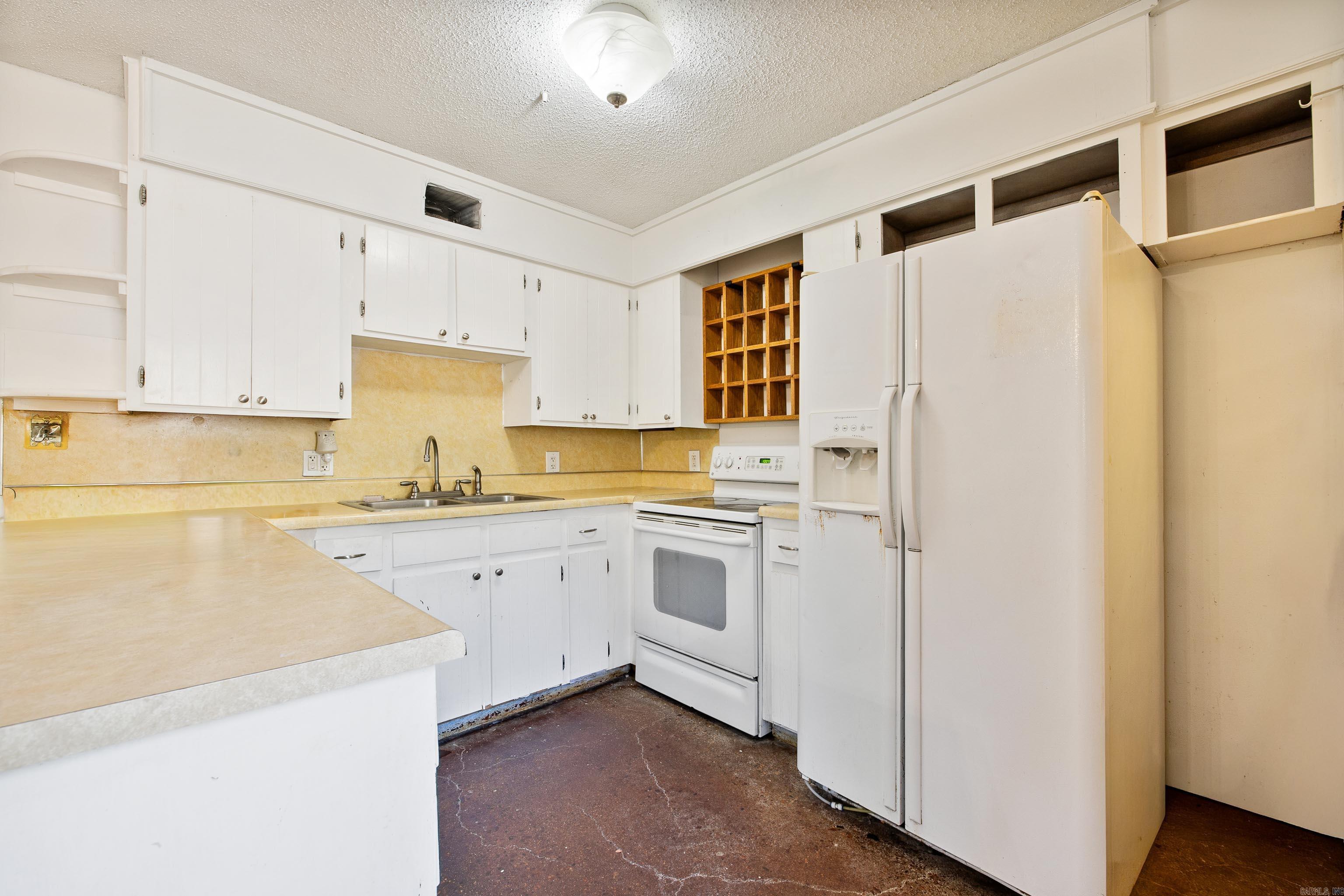 8422 Robinwood Dr  Mabelvale, AR