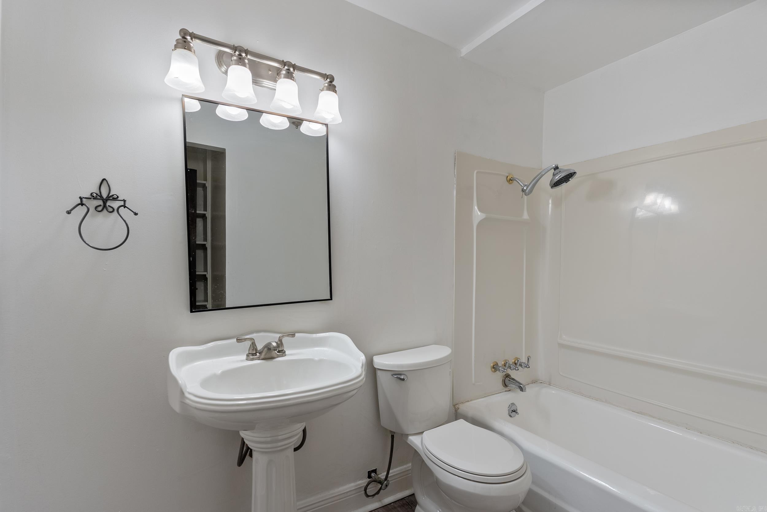 805 N Coolidge  Little Rock, AR