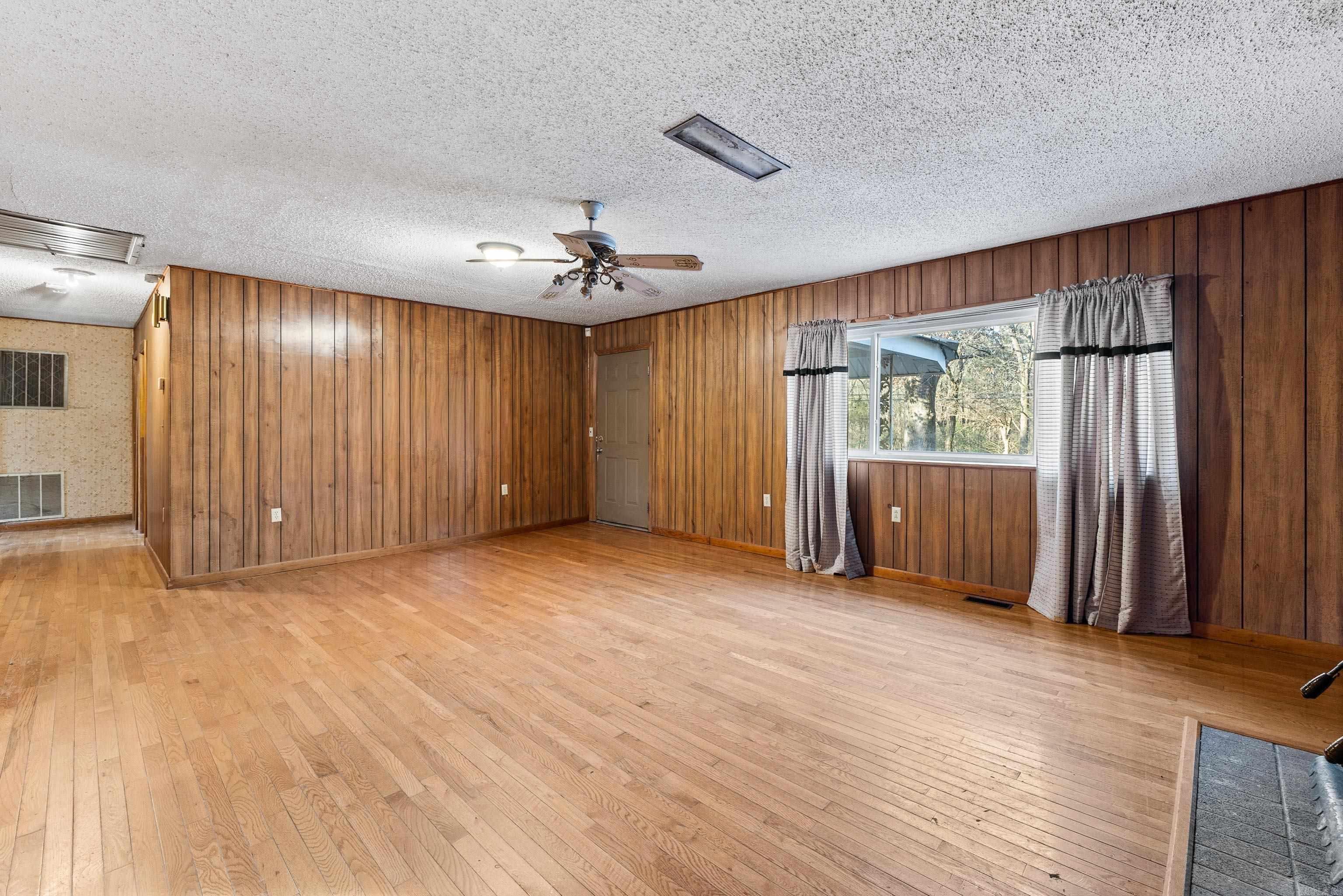 1722 Sorrel Benton, AR 72015