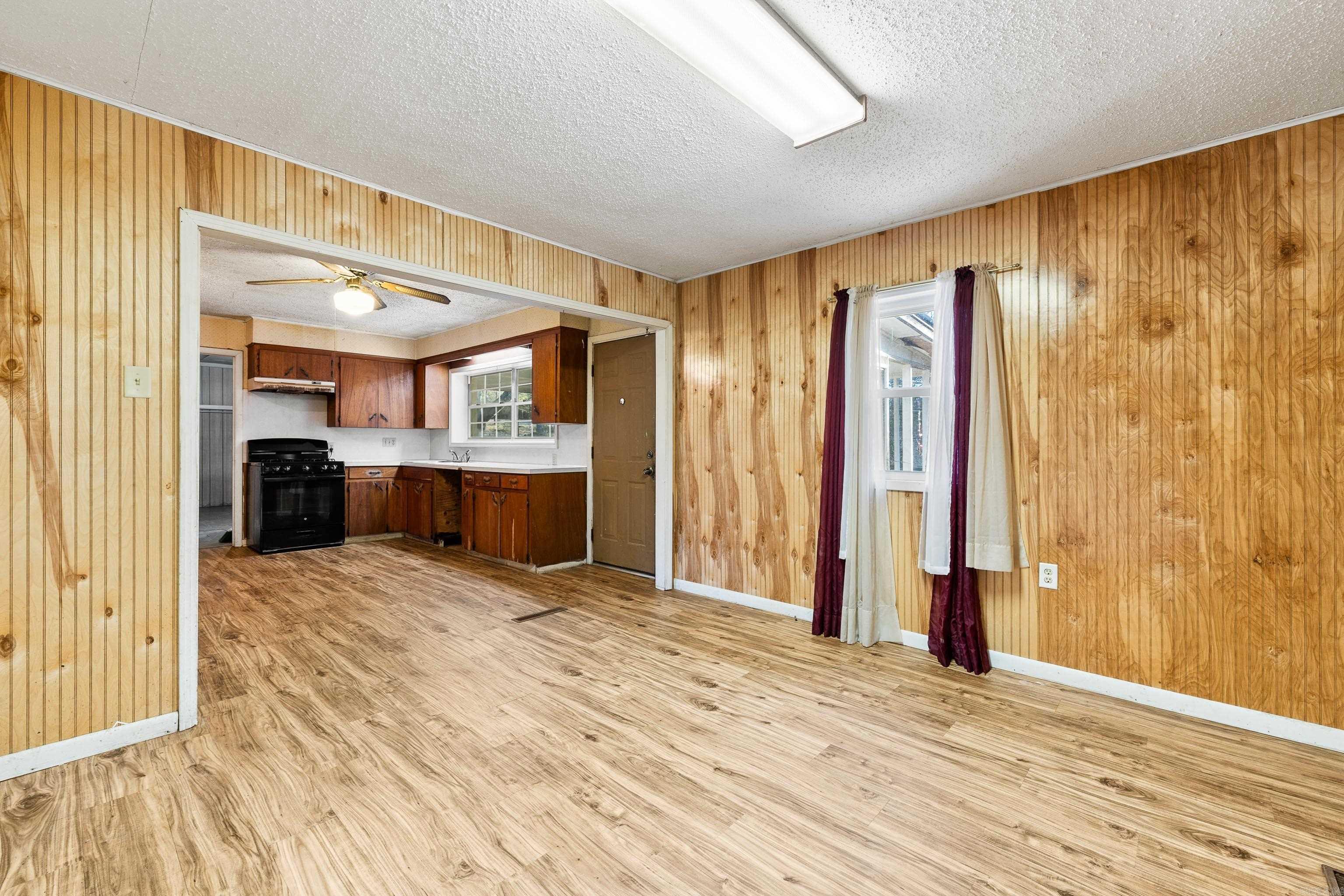 1722 Sorrel Benton, AR 72015