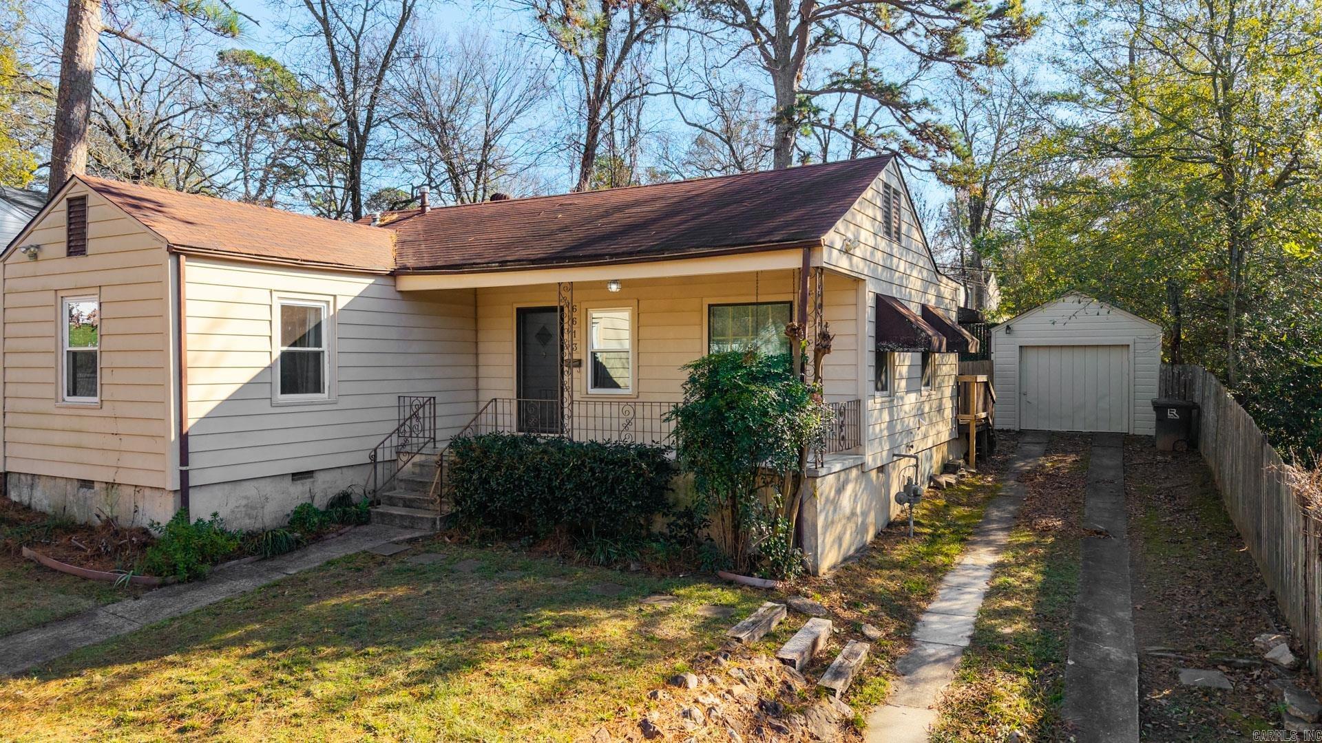 6613 Beacon  Little Rock, AR