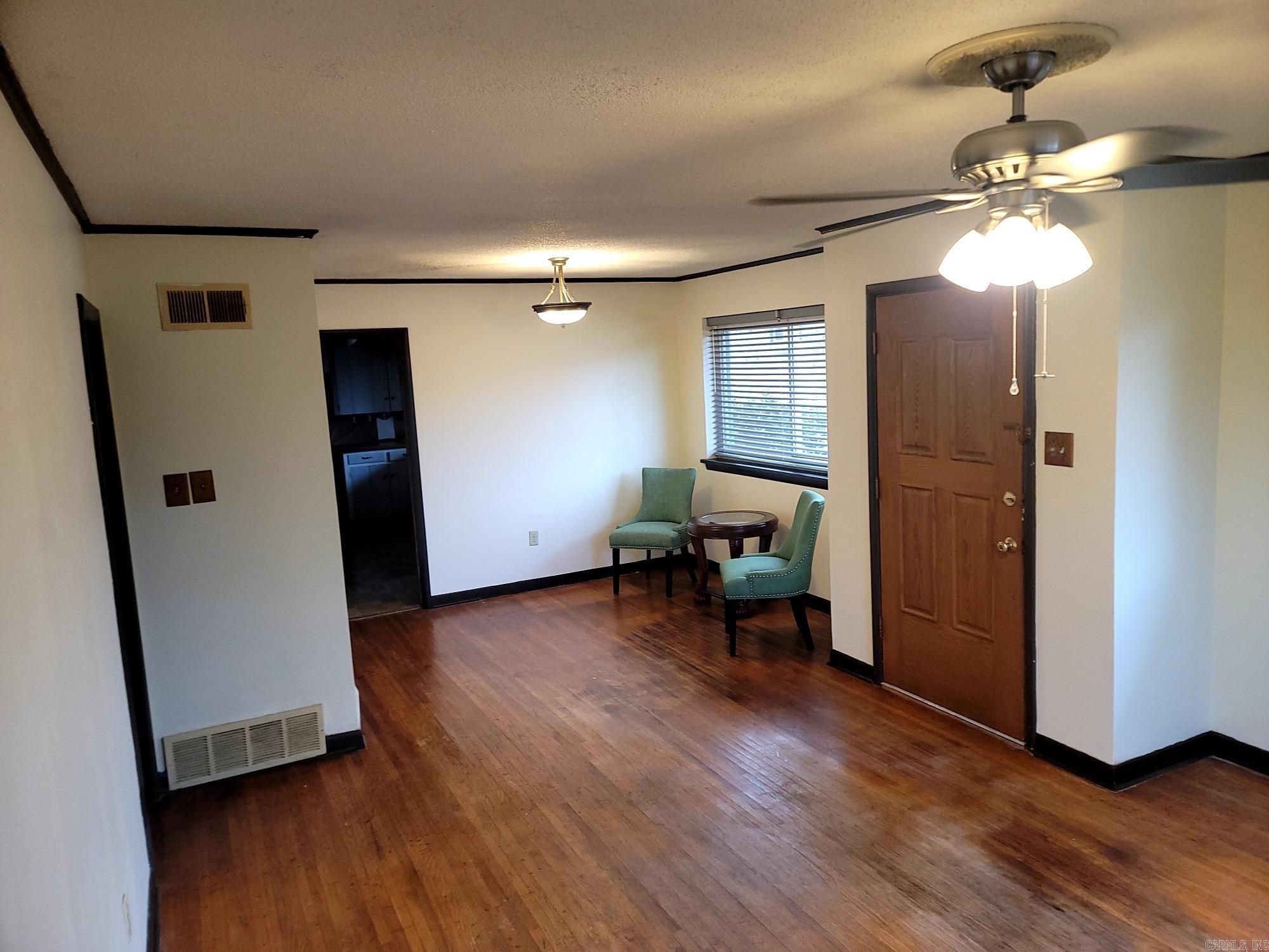 208 W K  North Little Rock, AR