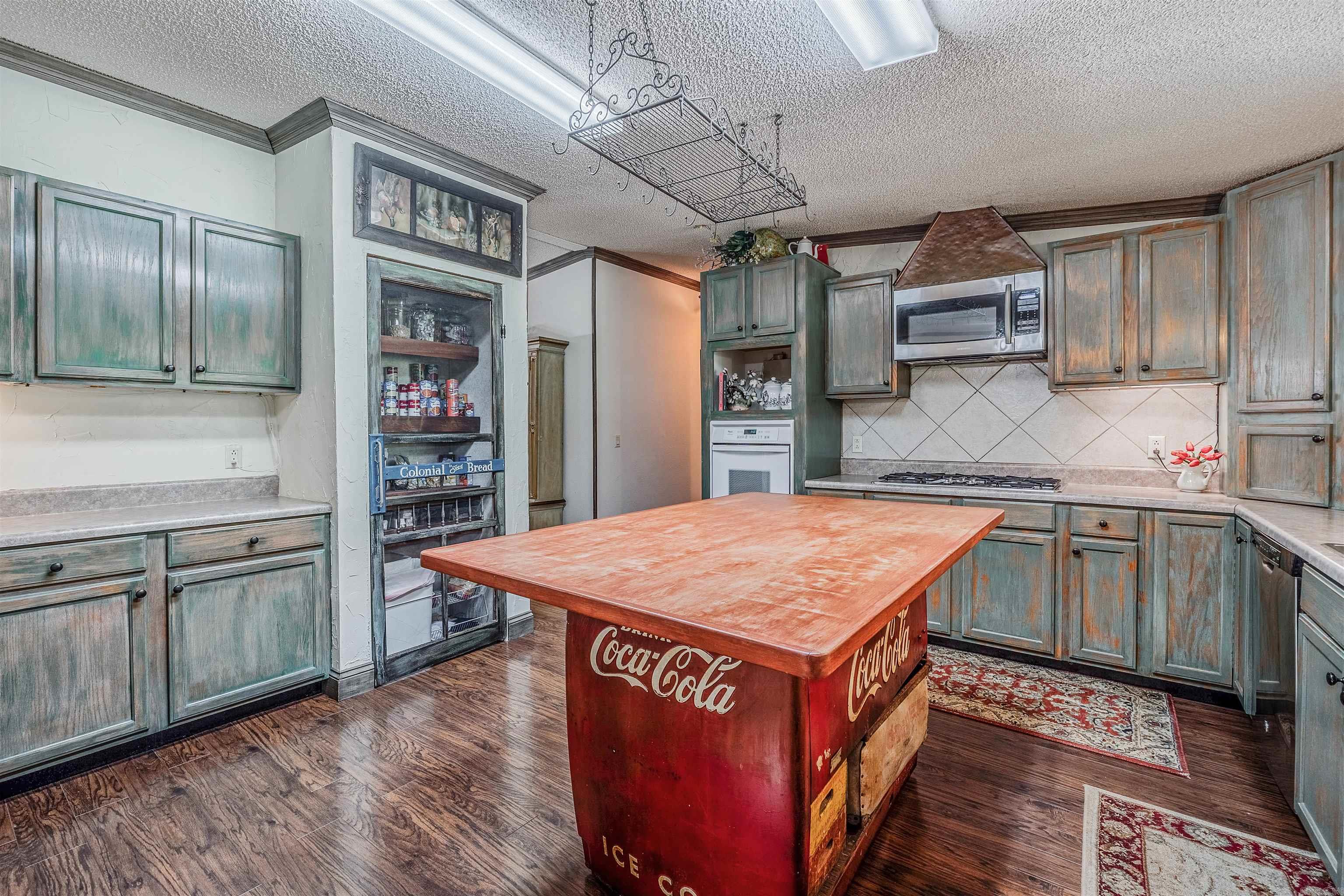 1 Wesley Trail Sherwood, AR 72120