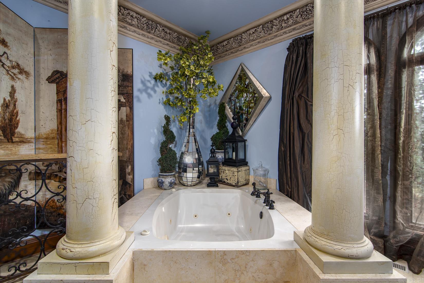 15 Spring Valley  Little Rock, AR