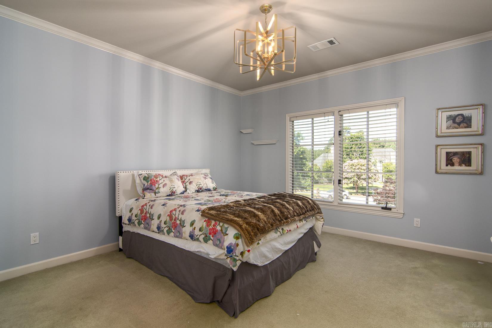 60 Sologne Cir  Little Rock, AR