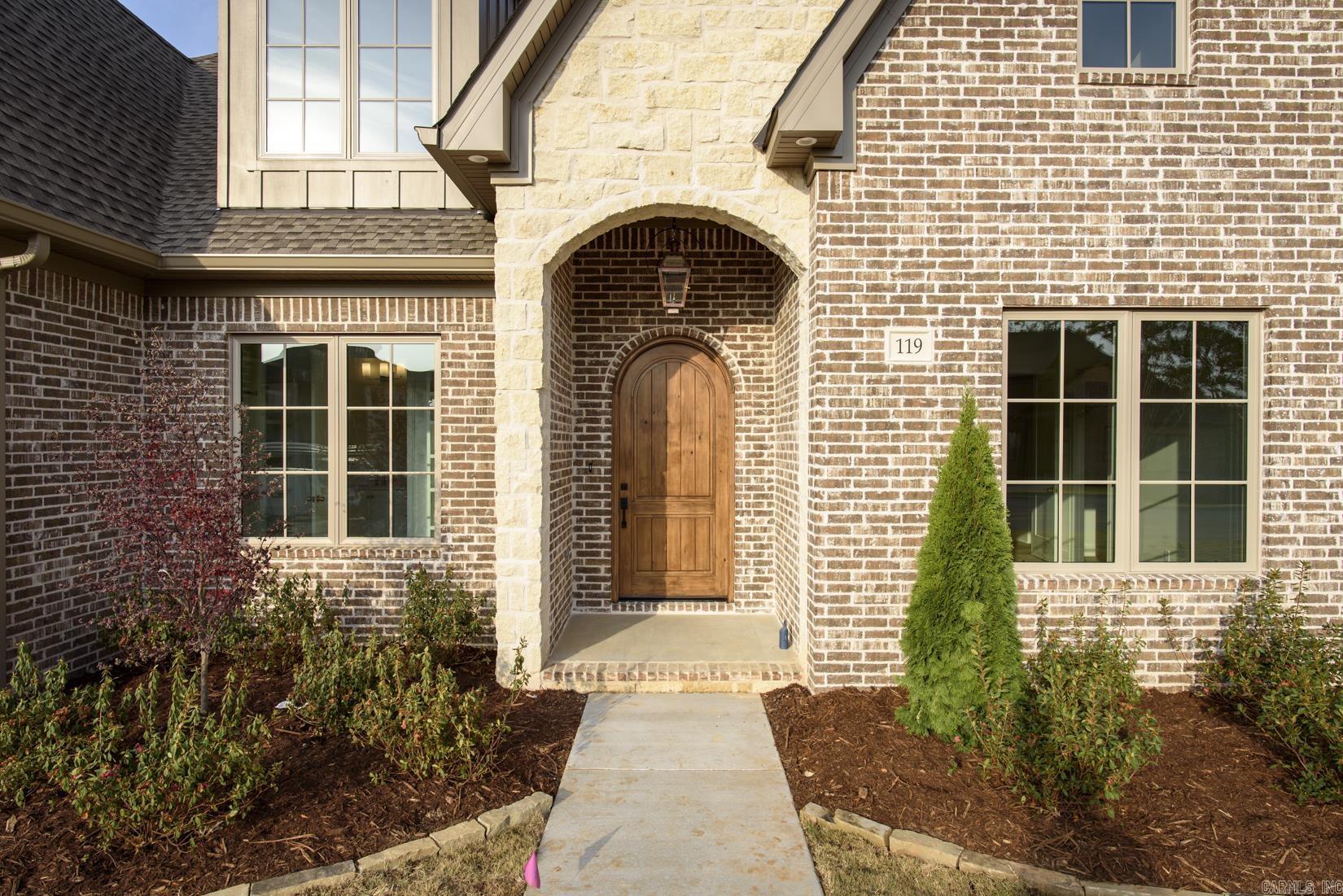 119 Falstone Dr  Little Rock, AR