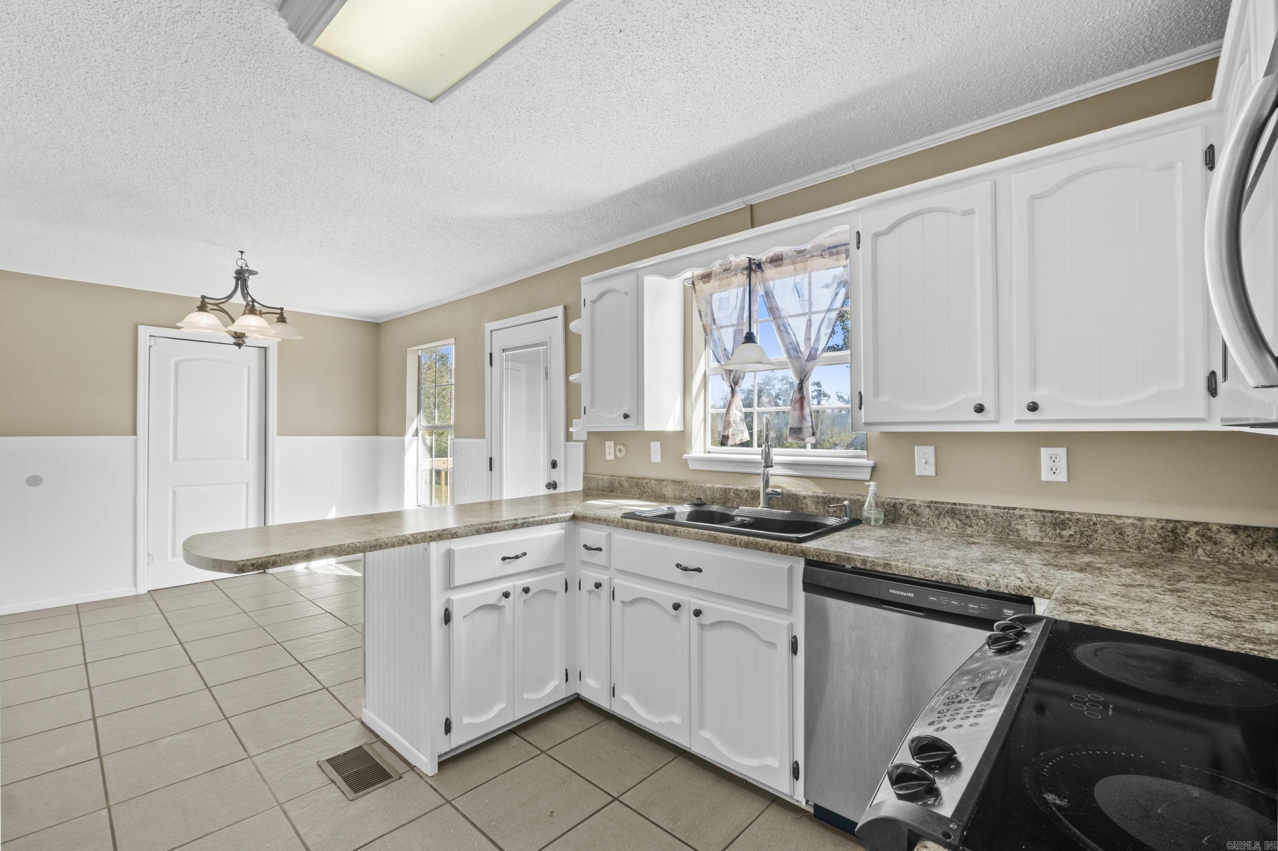 47 Perin Rd  North Little Rock, AR