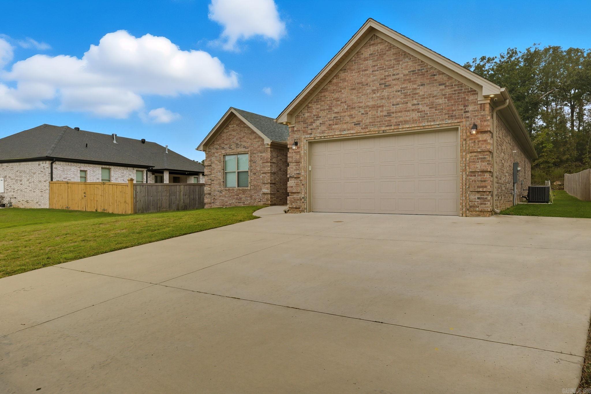 9009 Wooddale Dr  Sherwood, AR