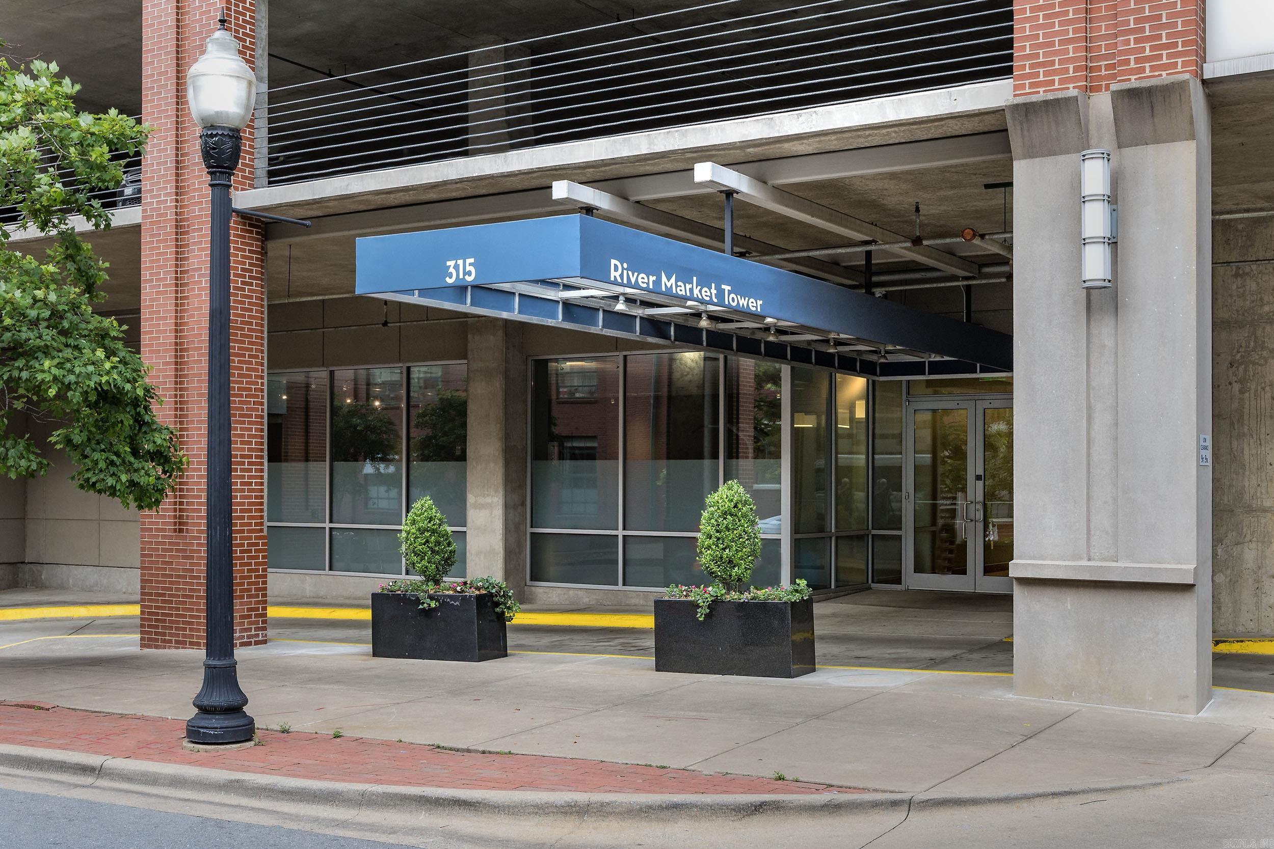 315 Rock #1607  Little Rock, AR