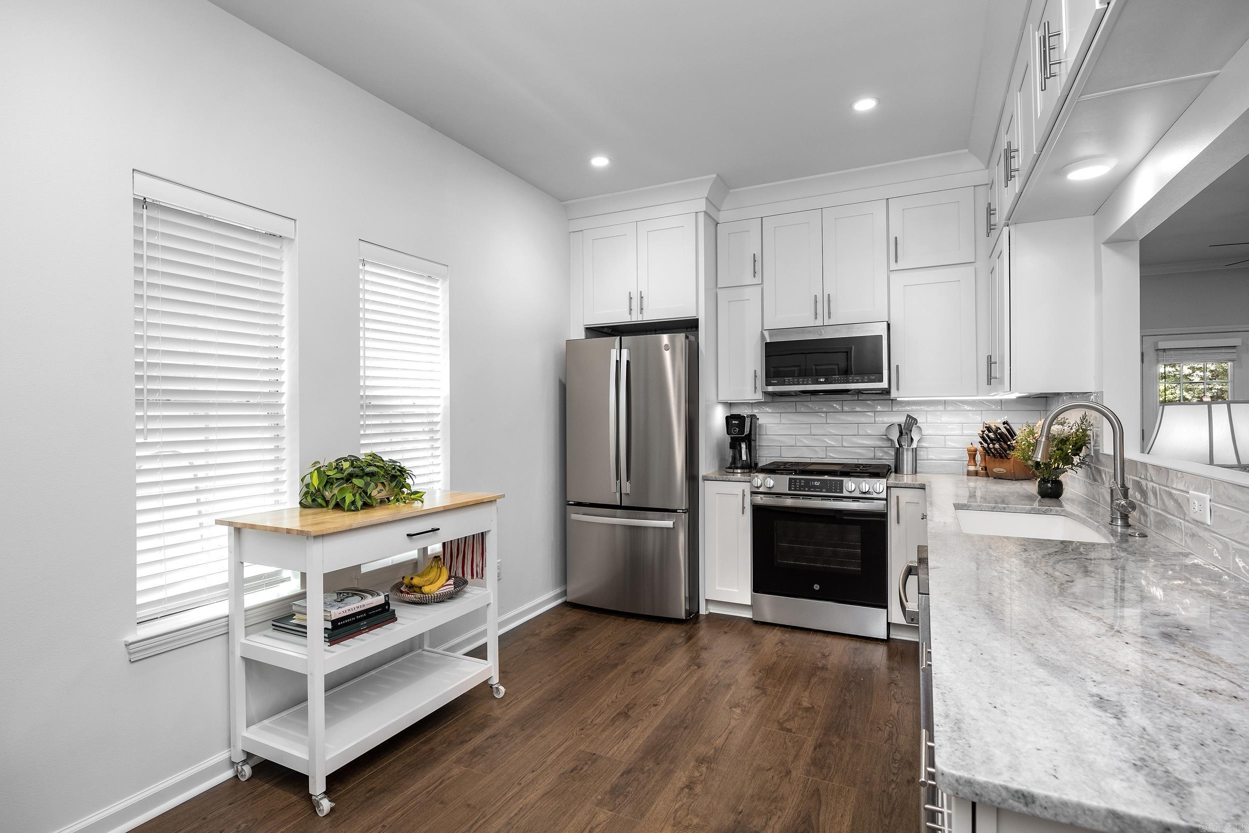 26 Foxcroft Village Drive Little Rock, AR 72227