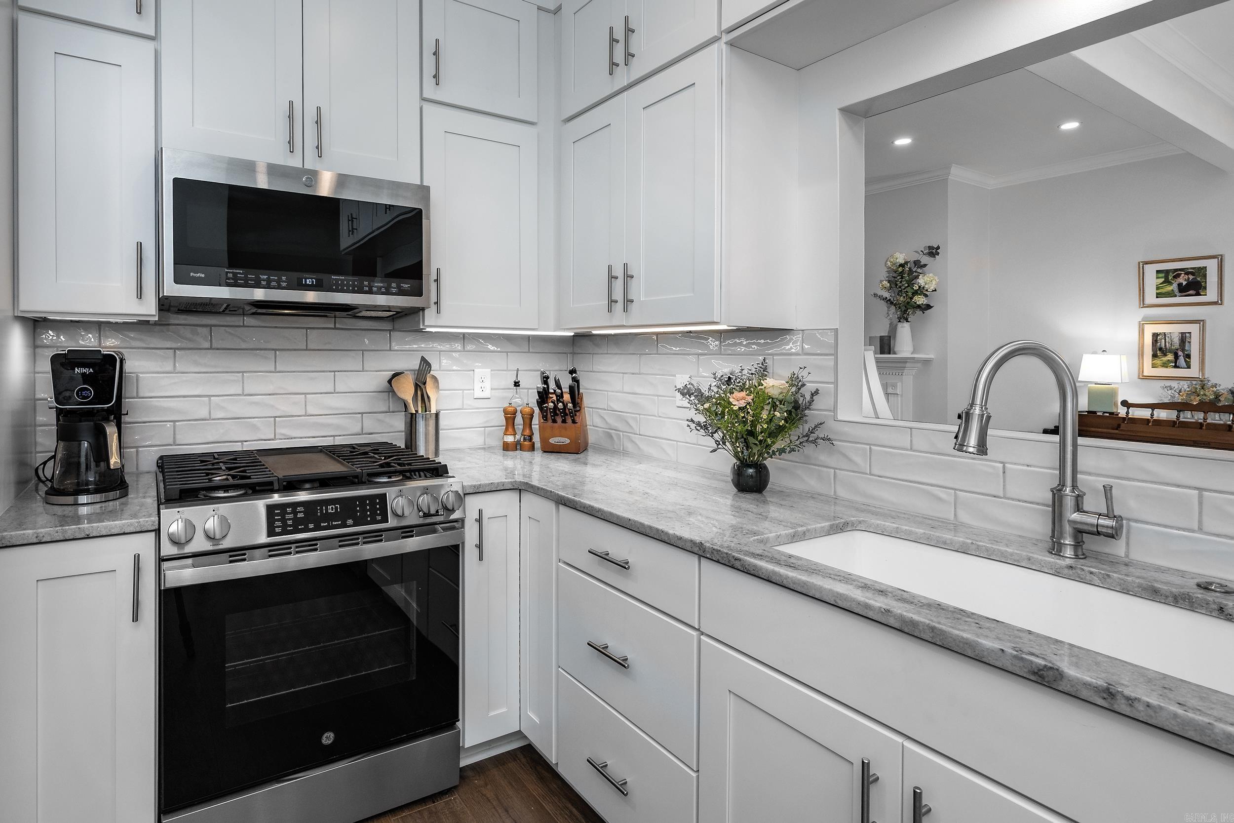 26 Foxcroft Village Drive Little Rock, AR 72227