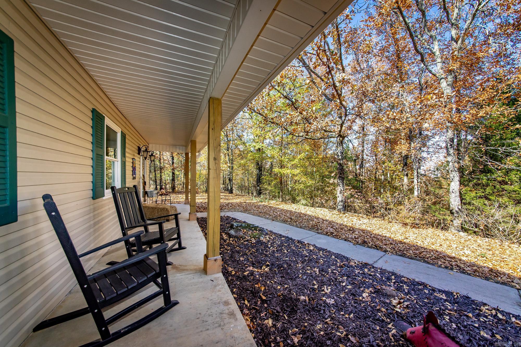 917 Lewisburg  Austin, AR