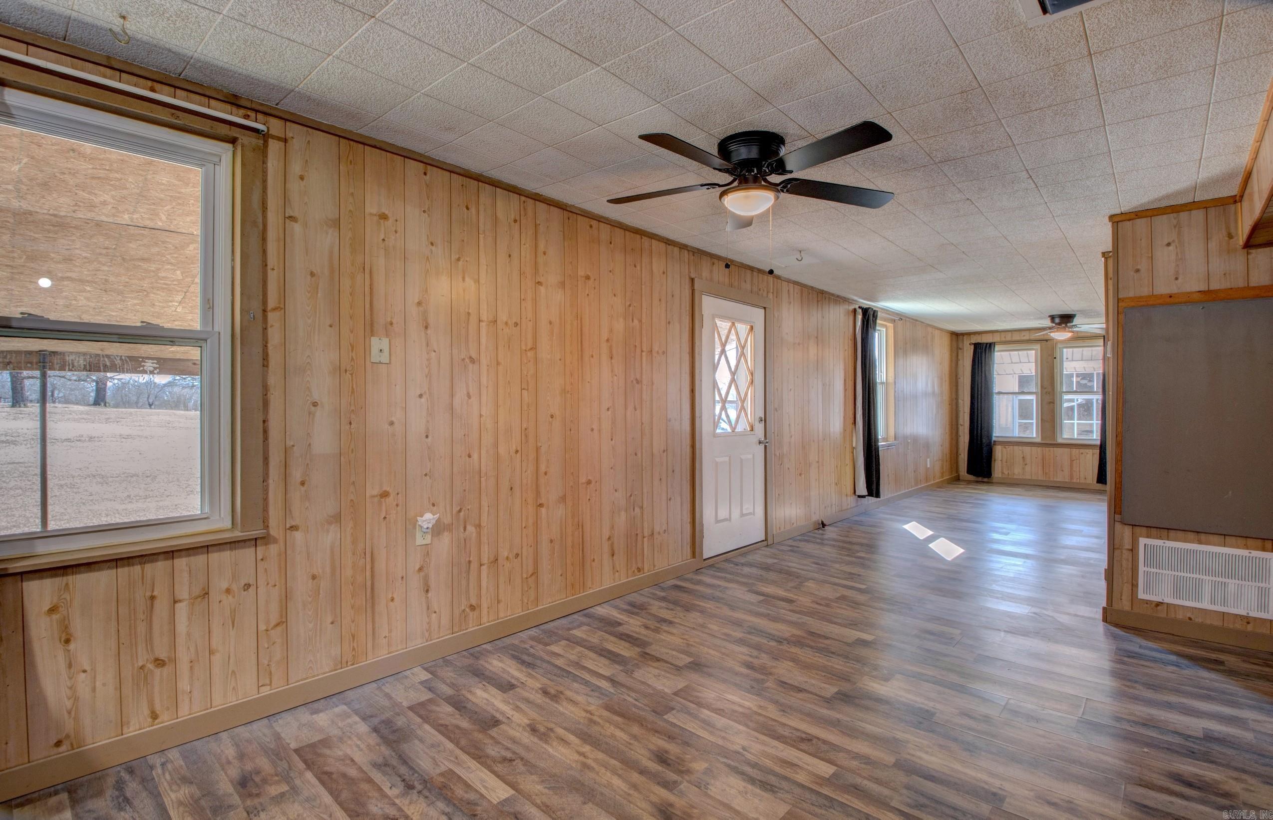 1612 Ridge Road  El Paso, AR