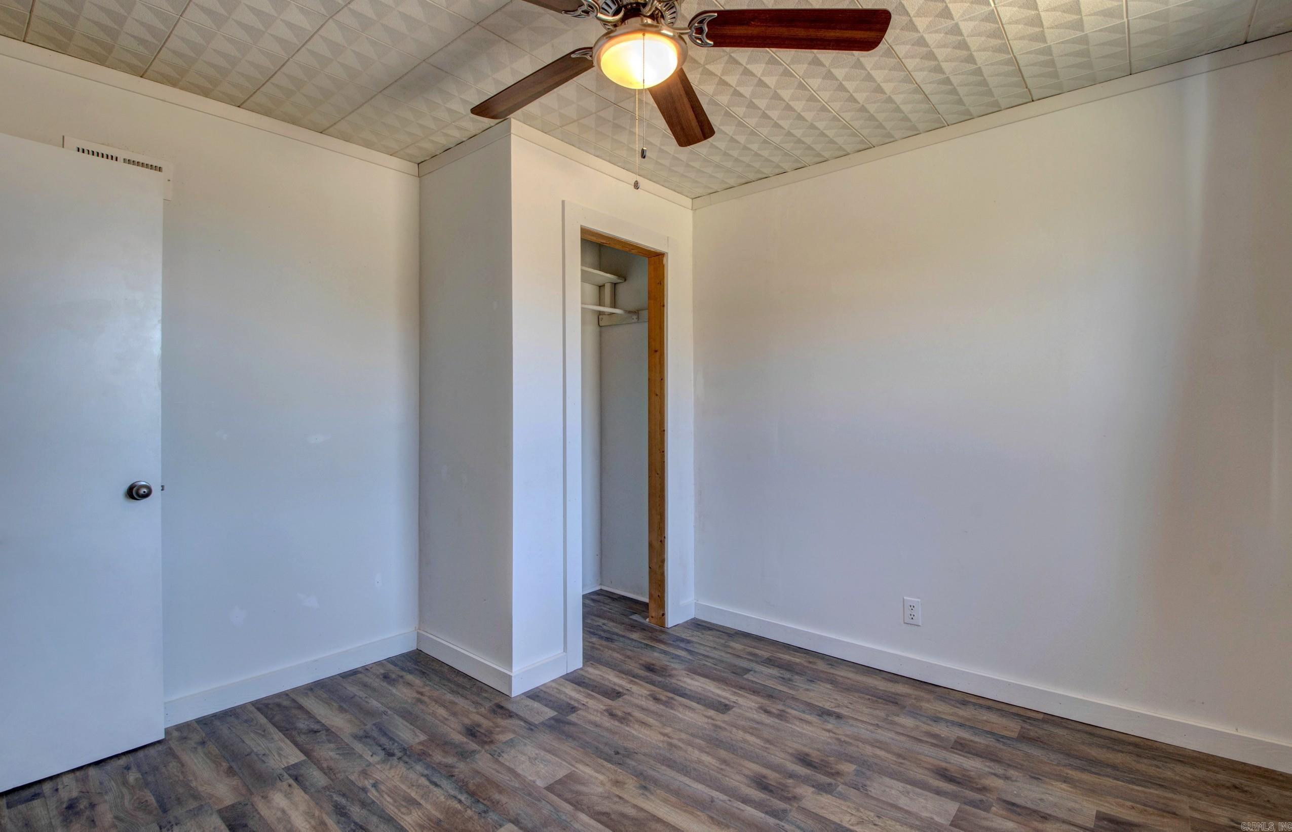 1612 Ridge Road  El Paso, AR