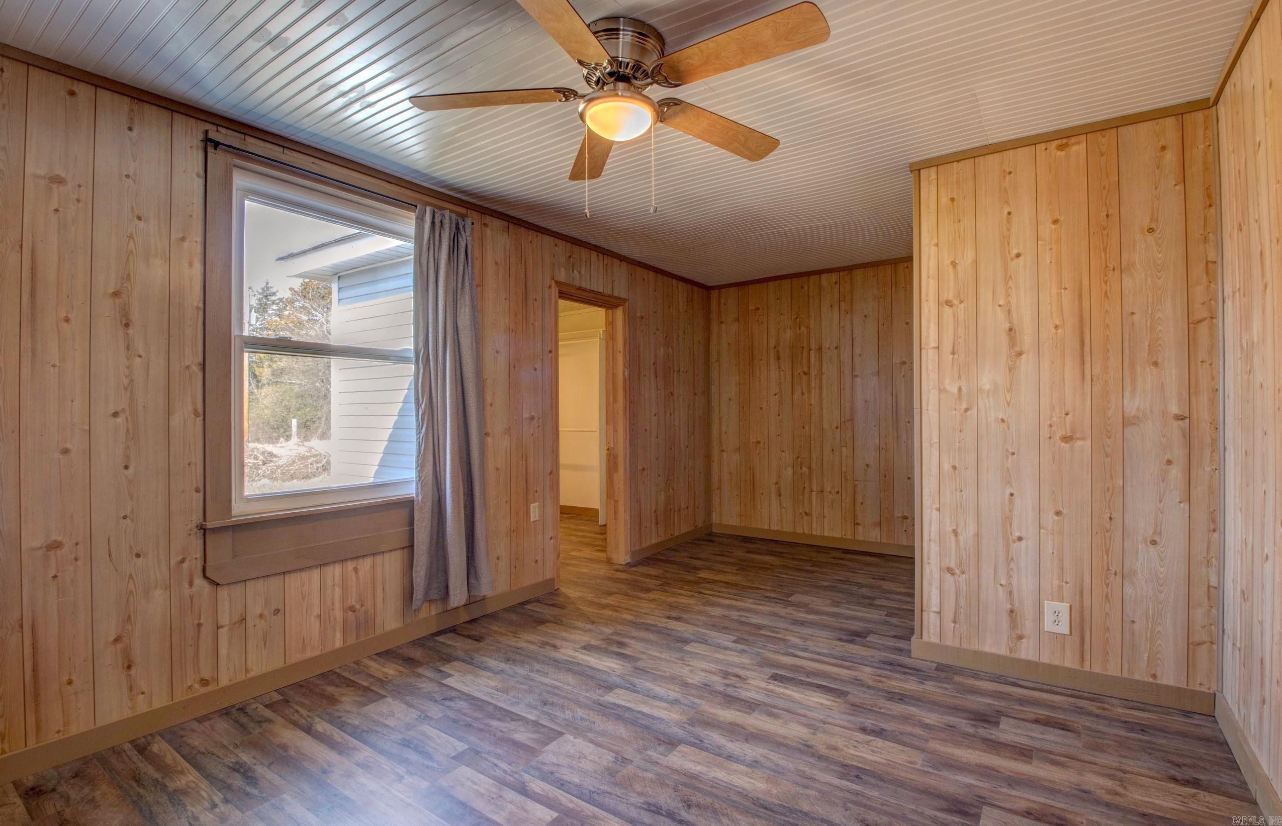 1612 Ridge Road  El Paso, AR