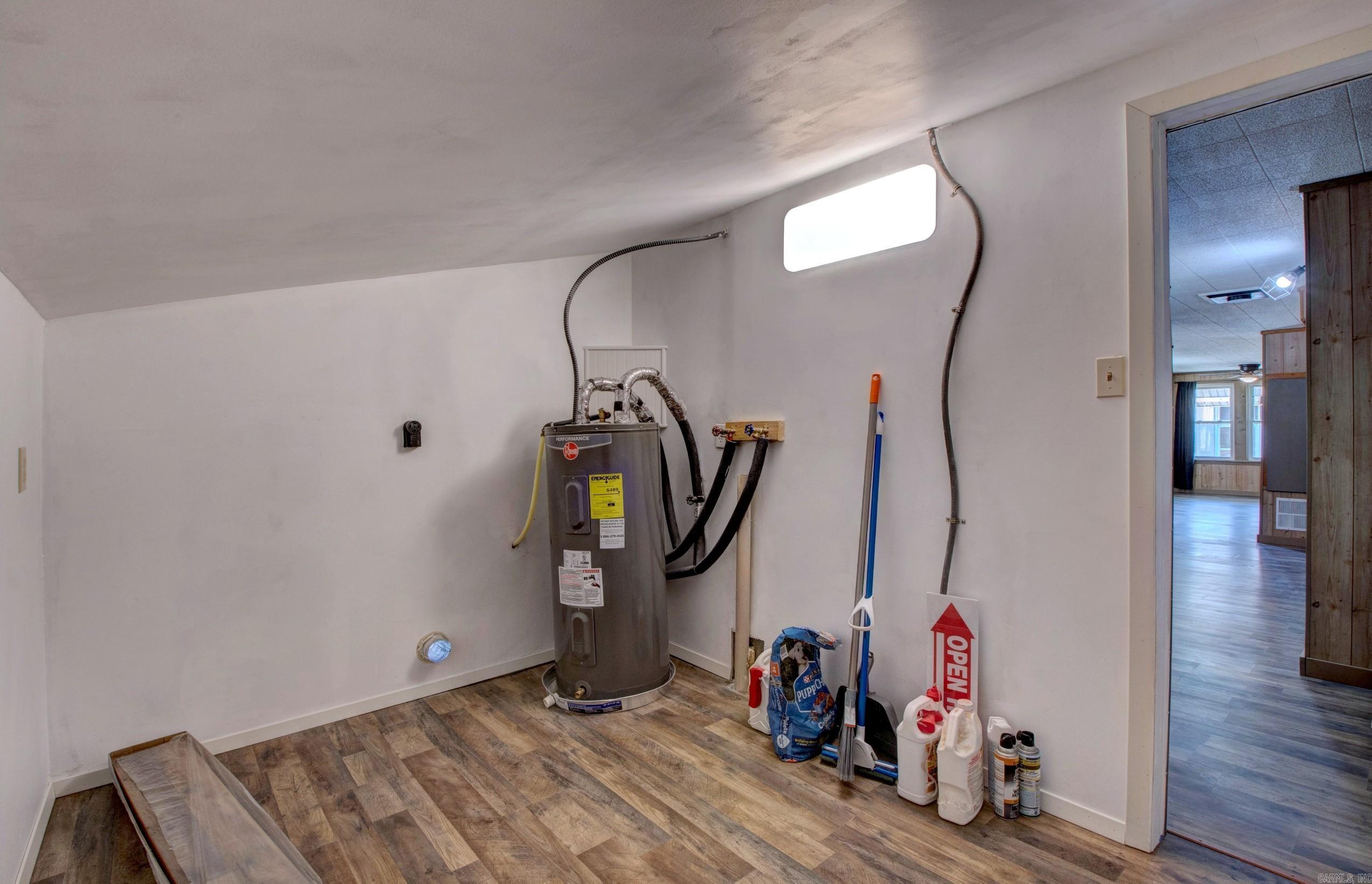 1612 Ridge Road  El Paso, AR