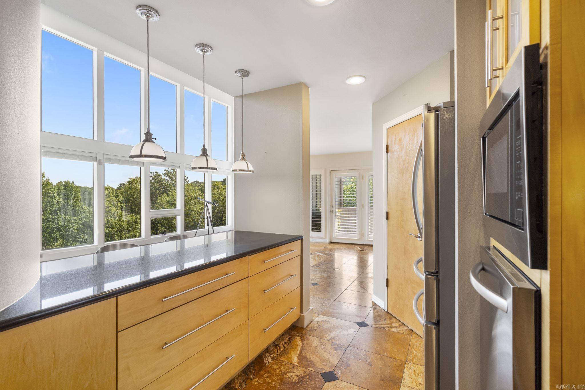 1140 E Lakefront Drive Fayetteville, AR 72703