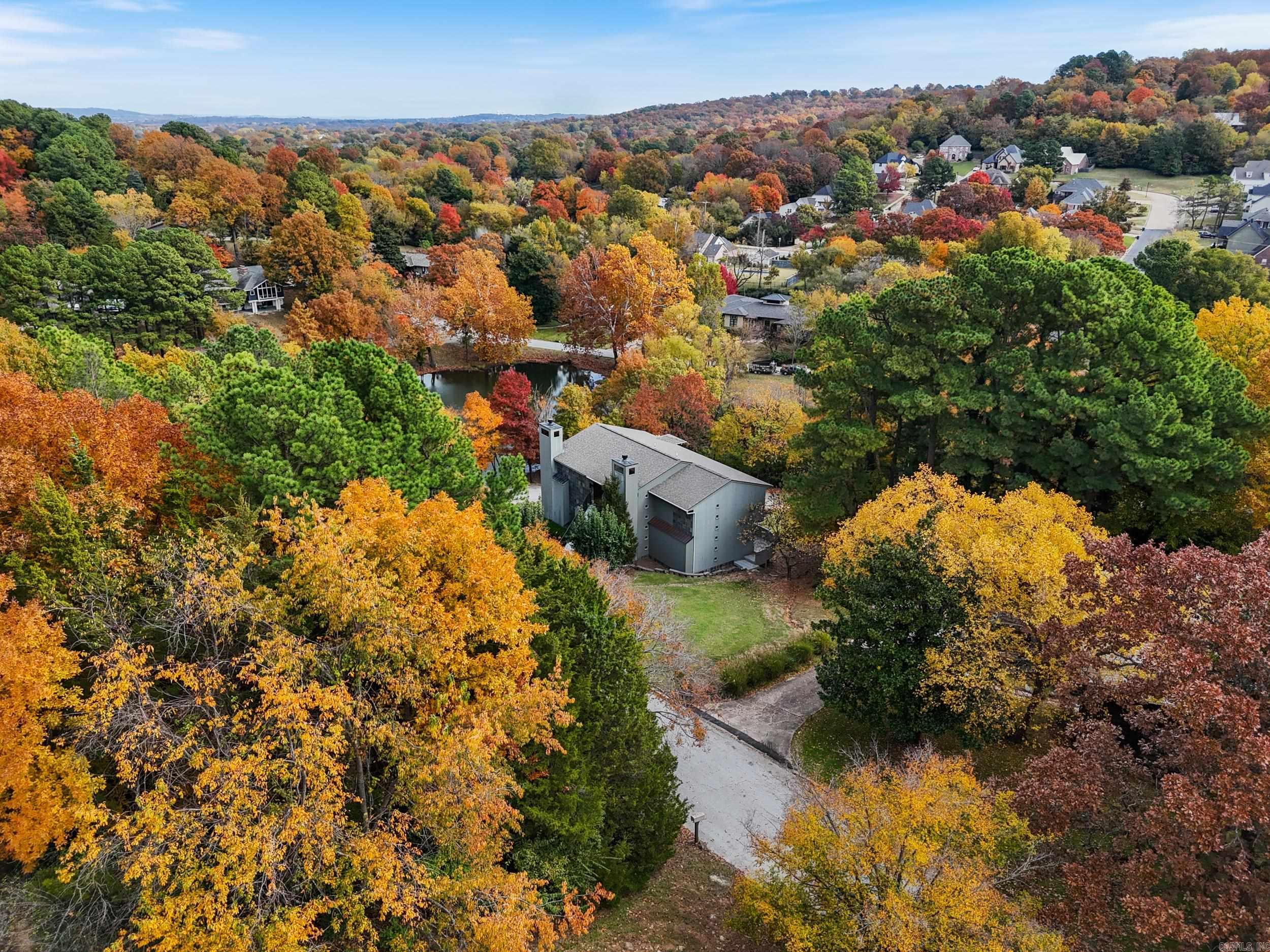 1140 E Lakefront Drive  Fayetteville, AR