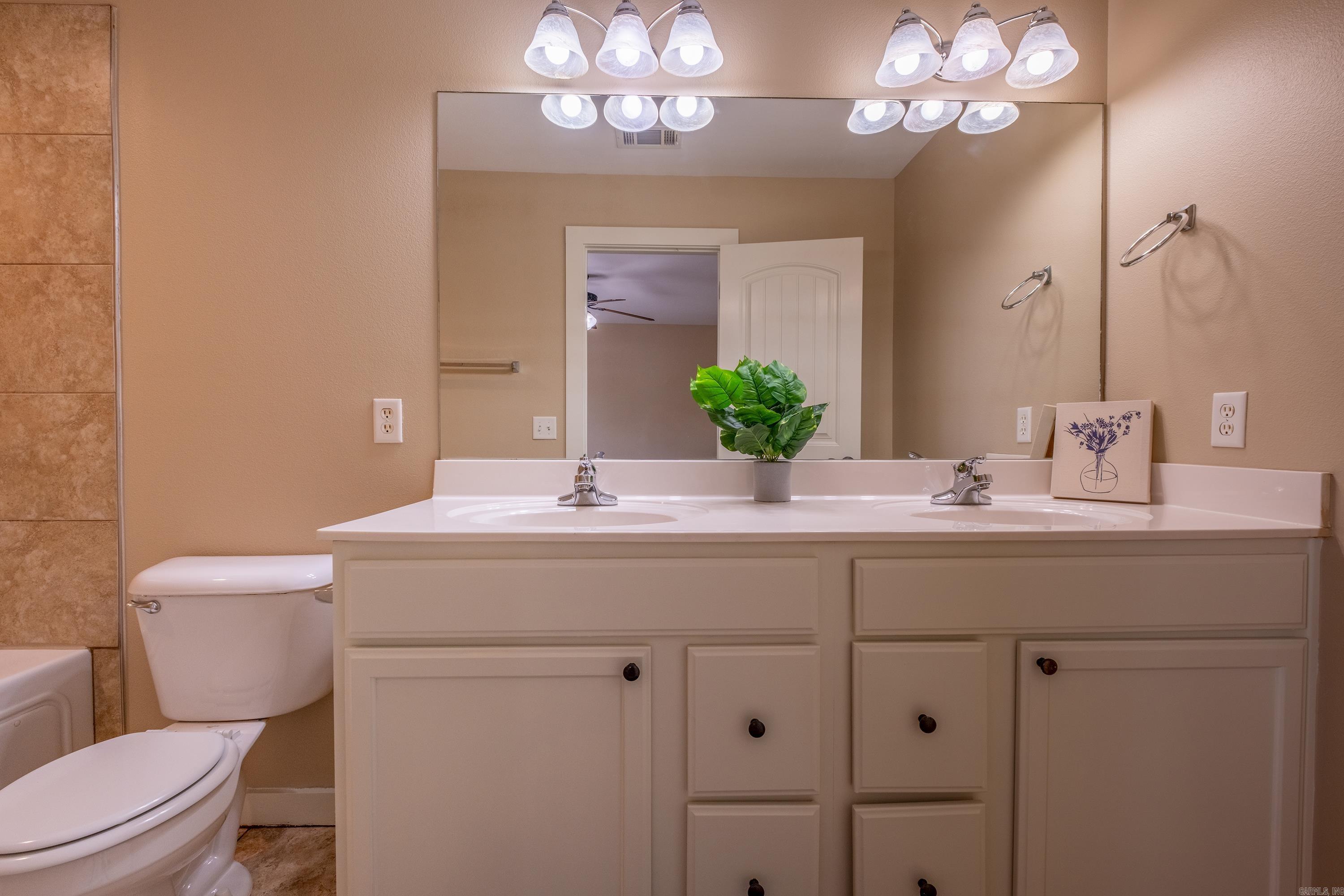 101 Verona  Maumelle, AR