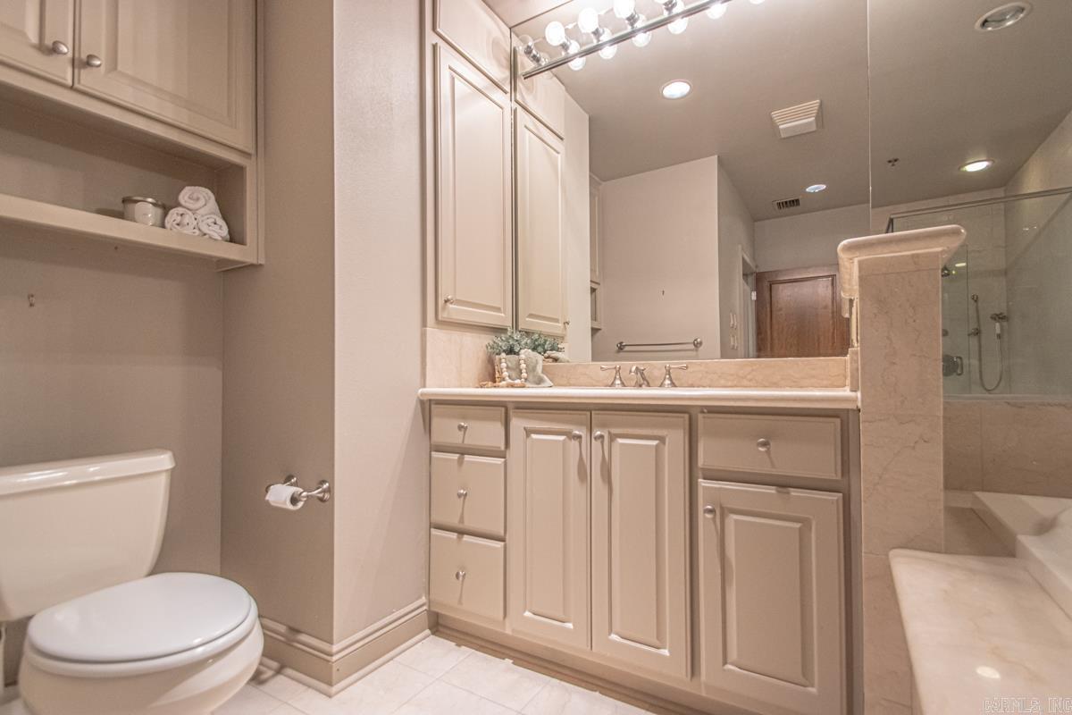 200 River Market  Little Rock, AR