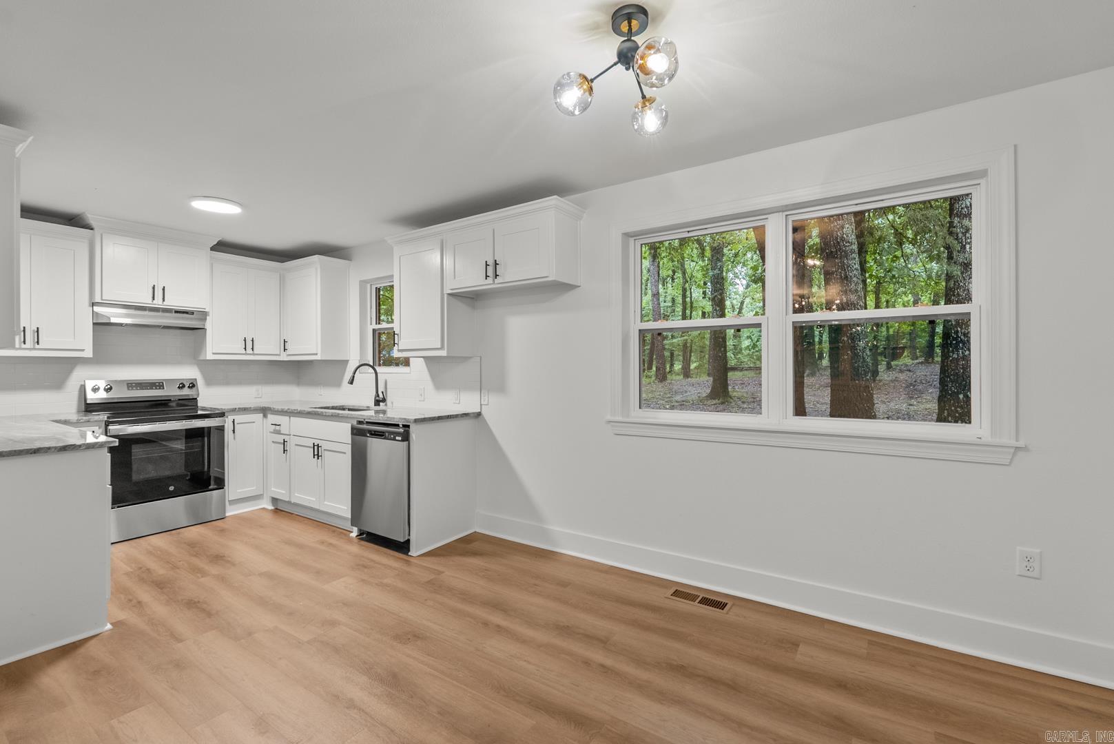 25501 Kanis  Little Rock, AR