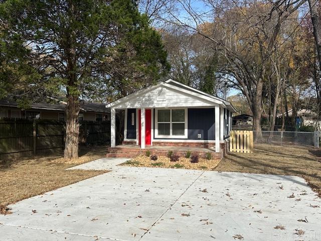 1009 W Smith Street  Benton, AR