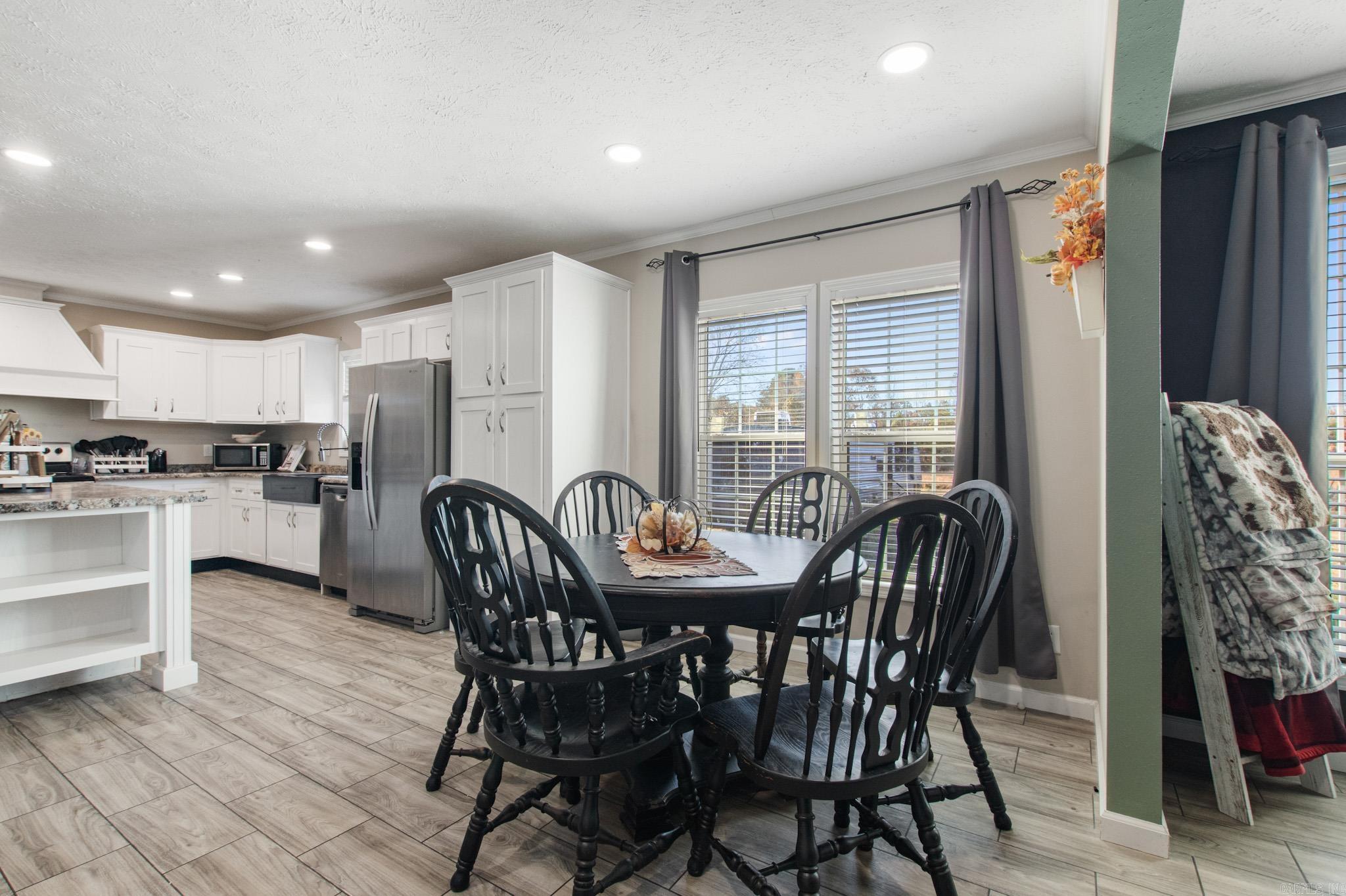 160 Oak Grove  Austin, AR