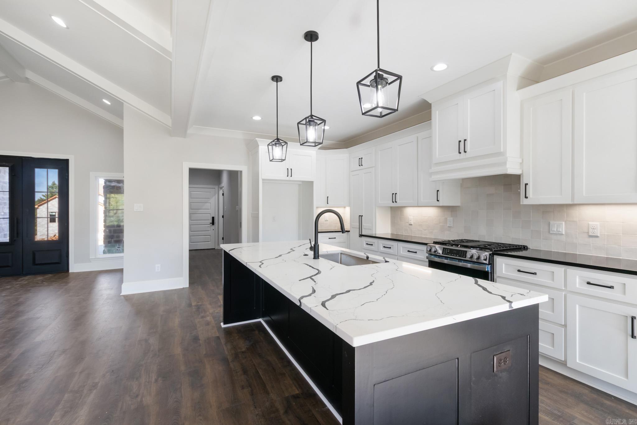 517 Valley Oak  Sherwood, AR