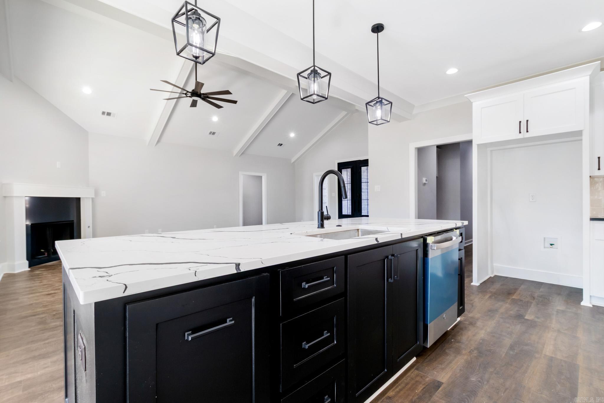 517 Valley Oak  Sherwood, AR