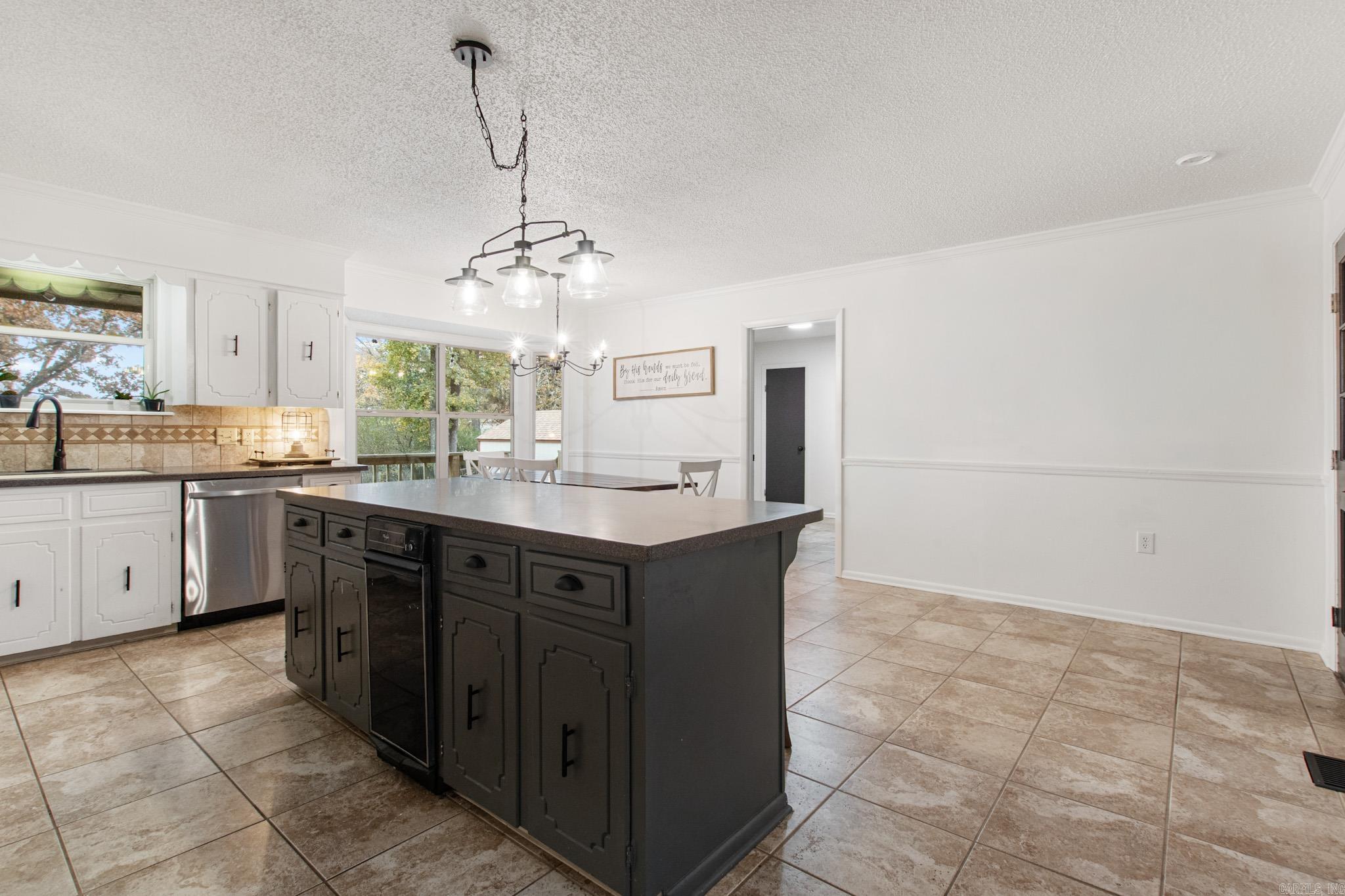 716 Adams Drive Jacksonville, AR 72076