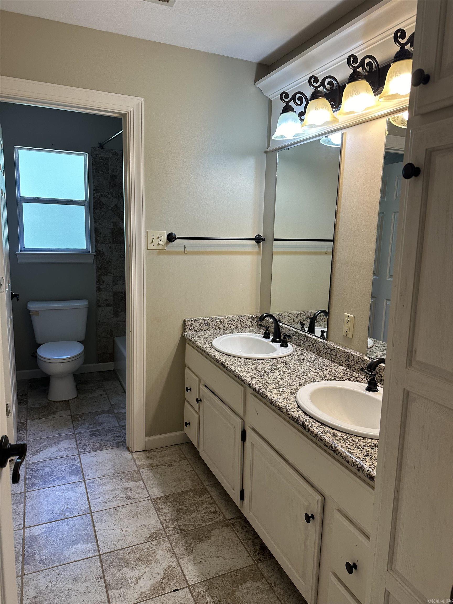 4 Bordeaux Ct.  Little Rock, AR