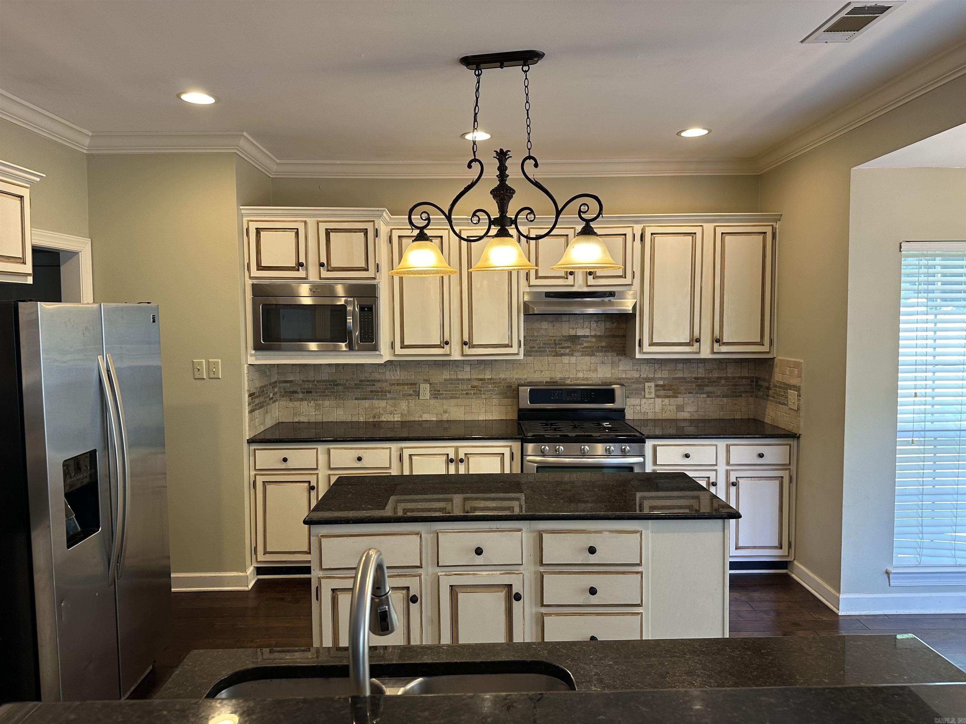 4 Bordeaux Ct.  Little Rock, AR