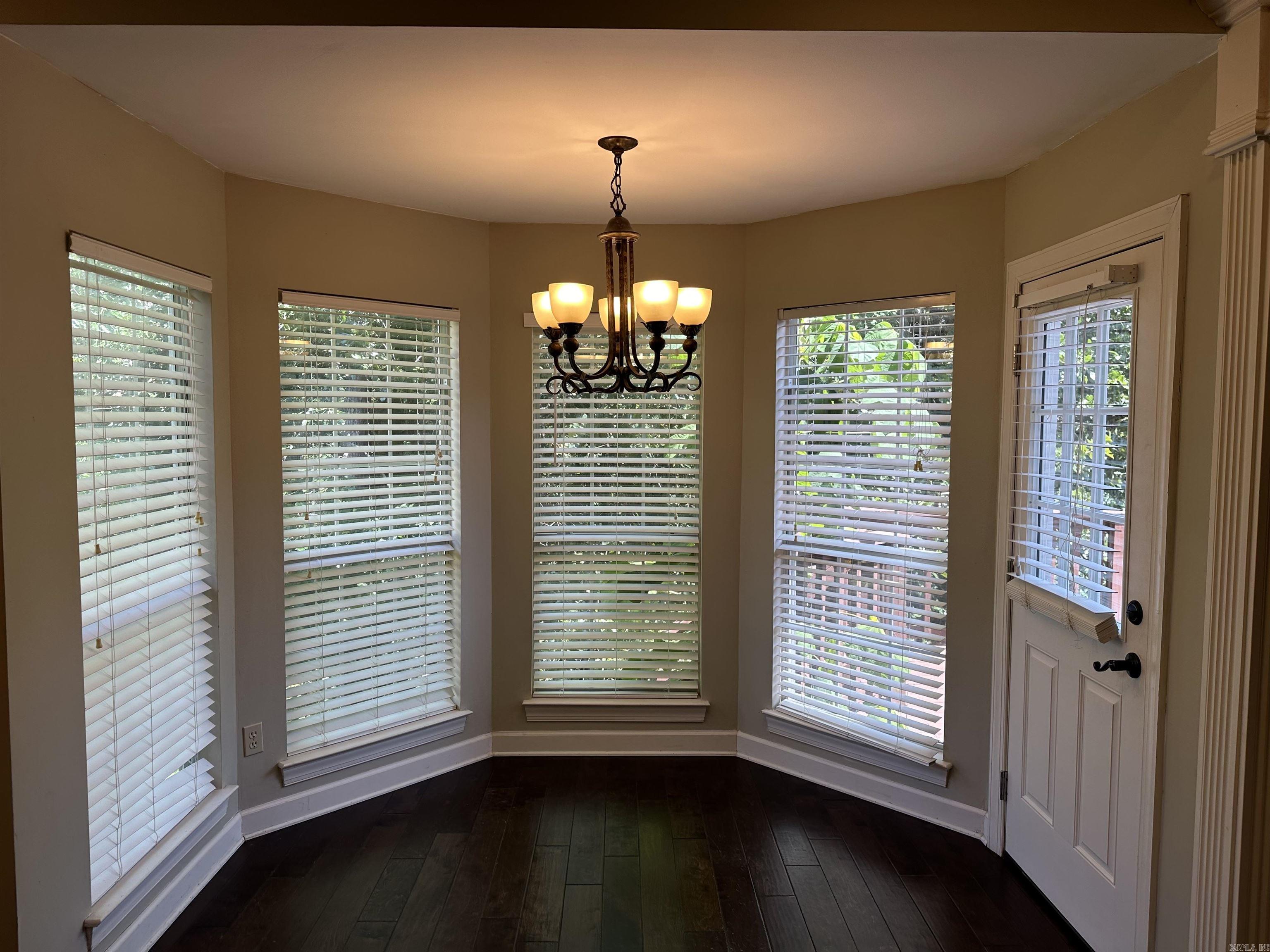 4 Bordeaux Ct.  Little Rock, AR