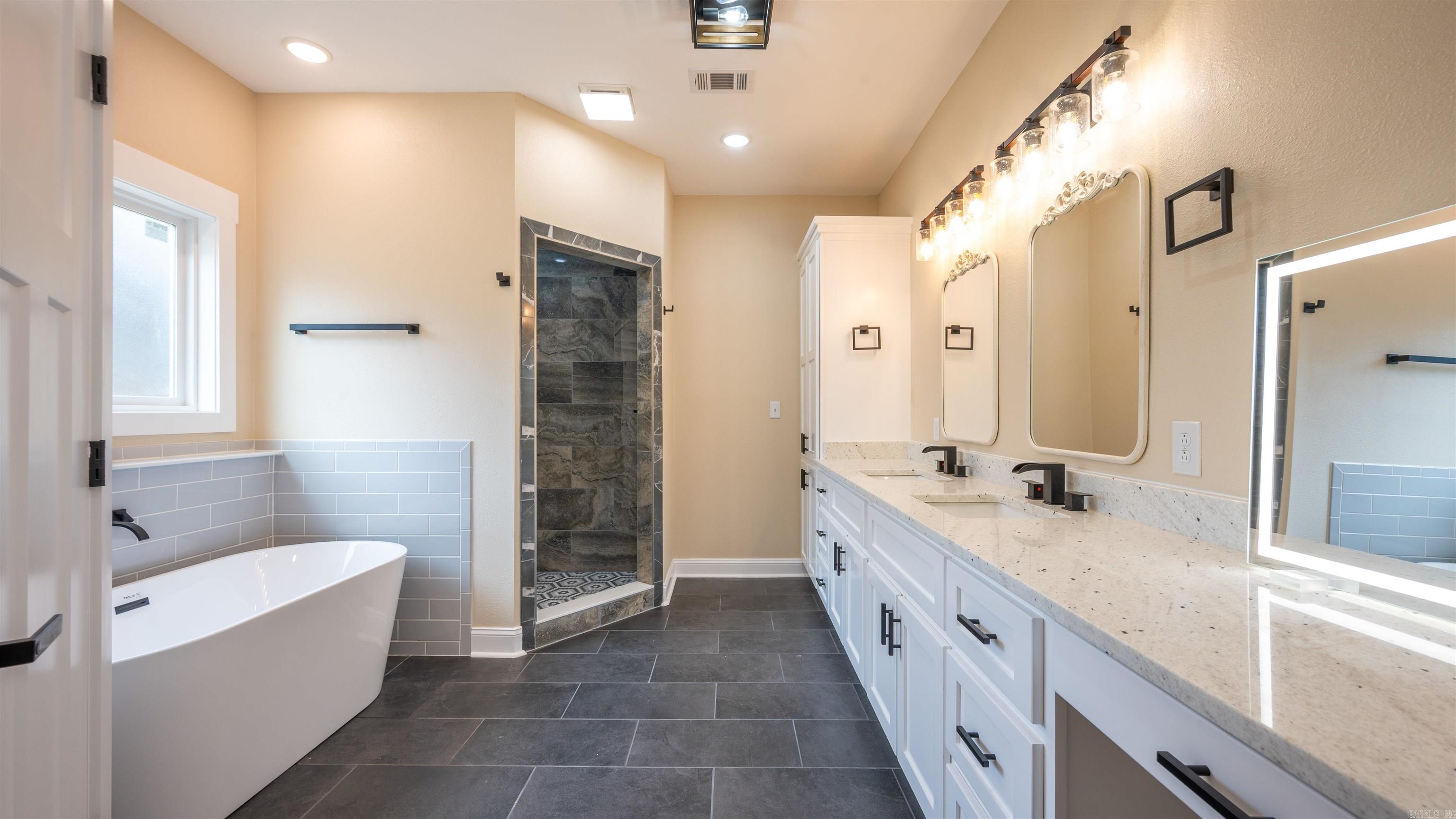 1867 Locust Grove Rd  Batesville, AR