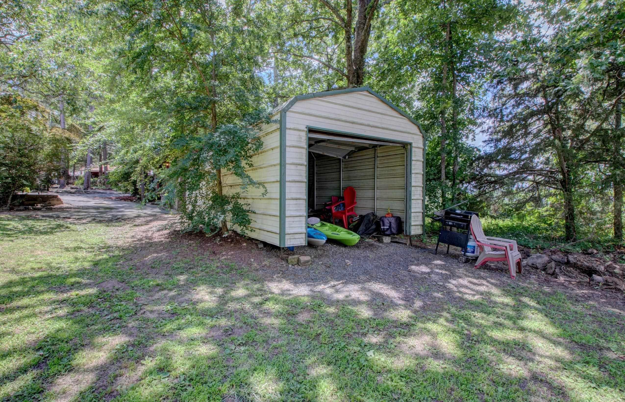 30 Cedar  Higden, AR