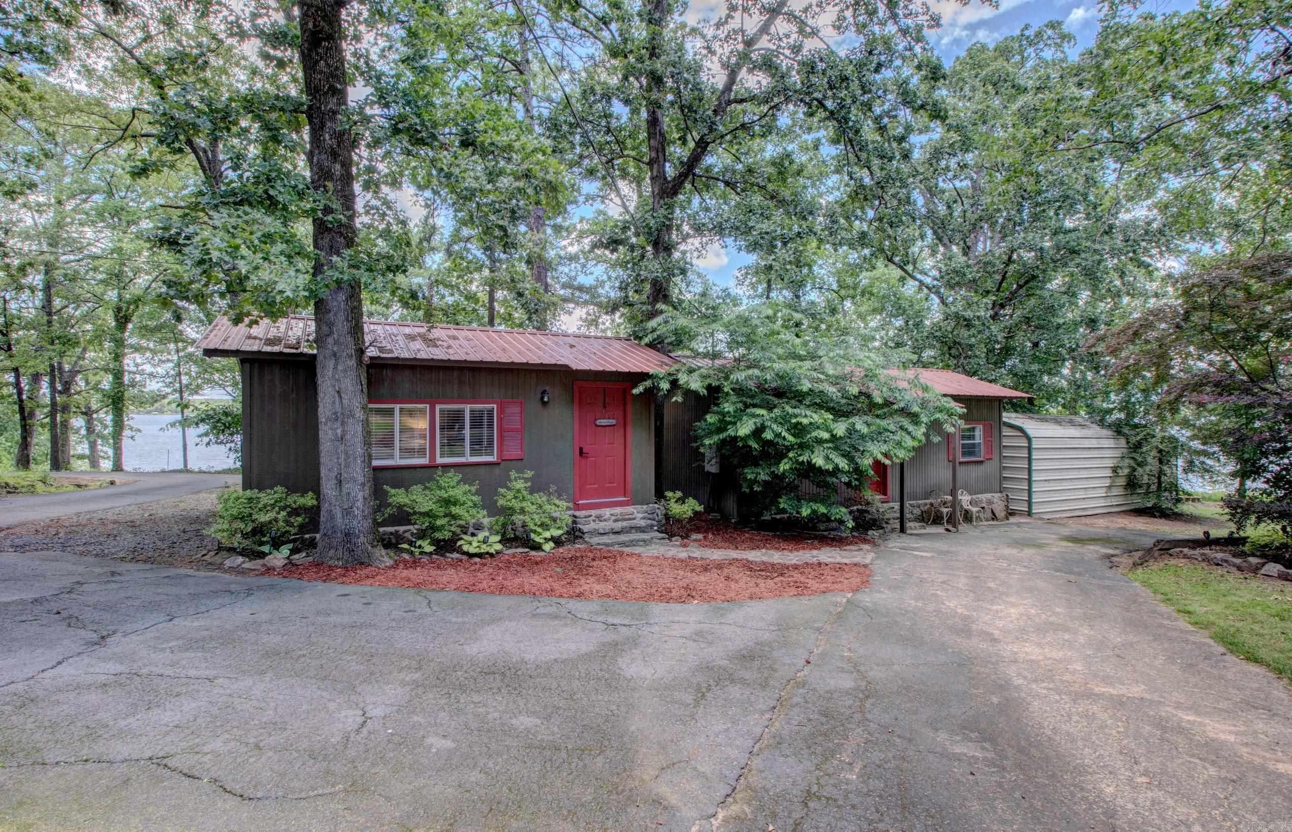 30 Cedar  Higden, AR