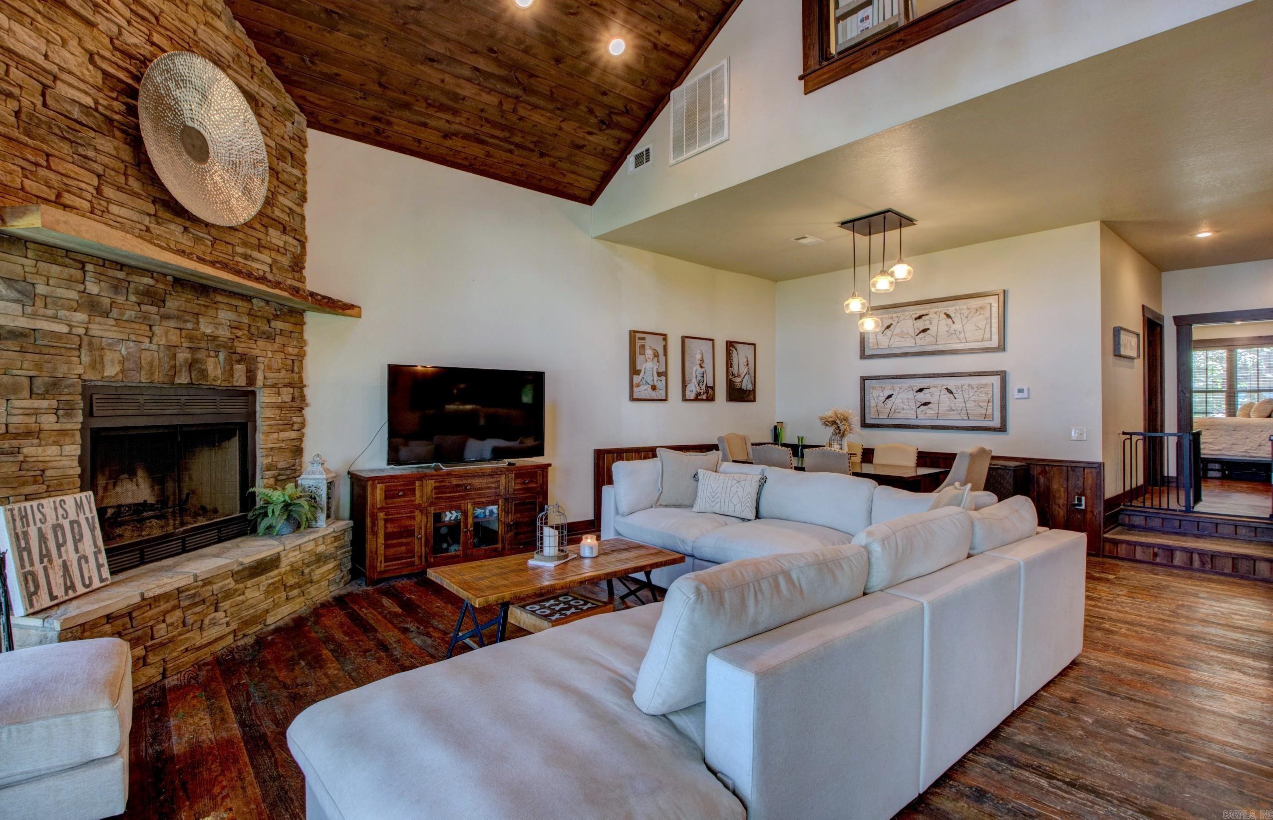 30 Cedar  Higden, AR