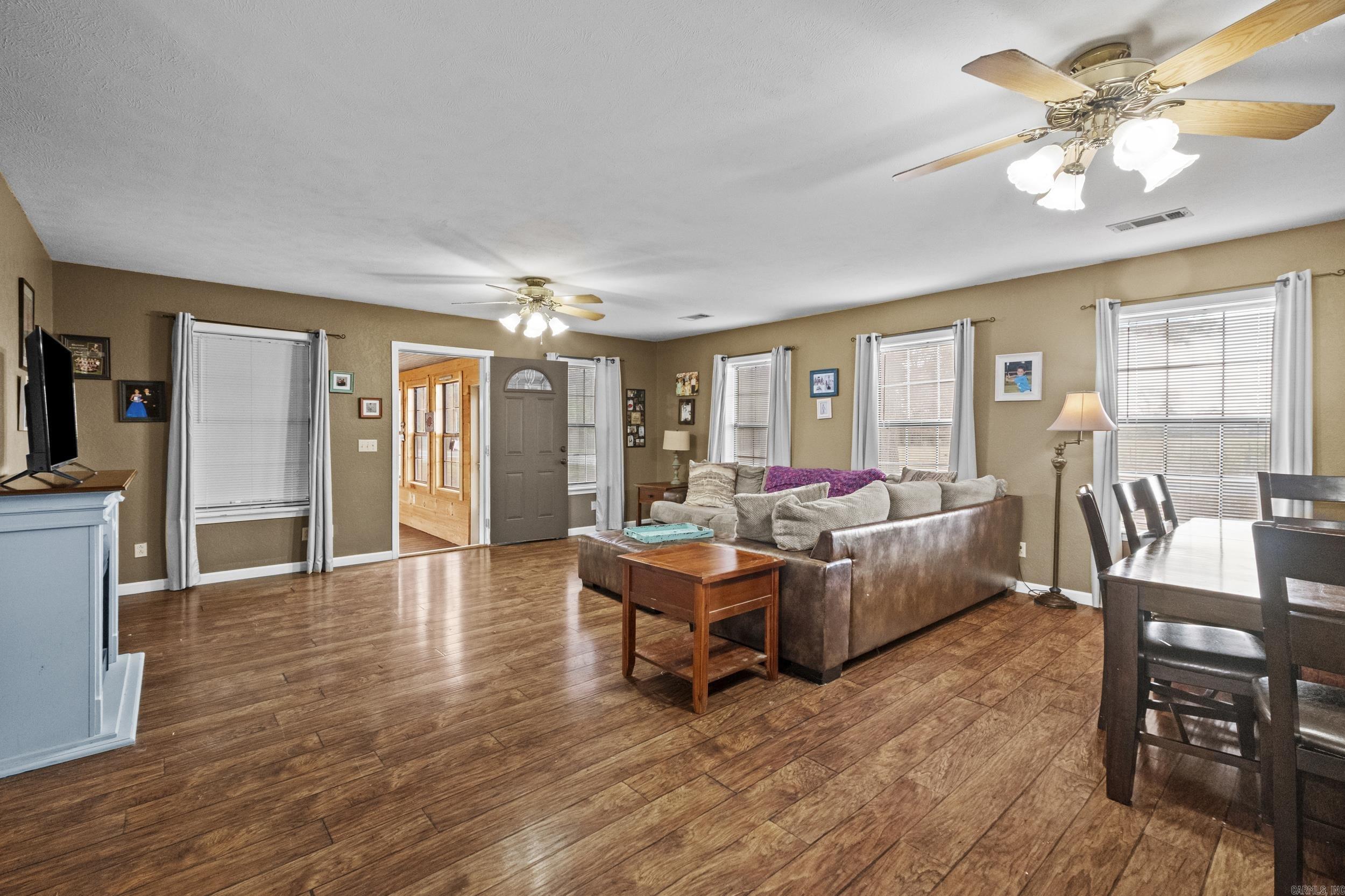 101 Mobley  Searcy, AR