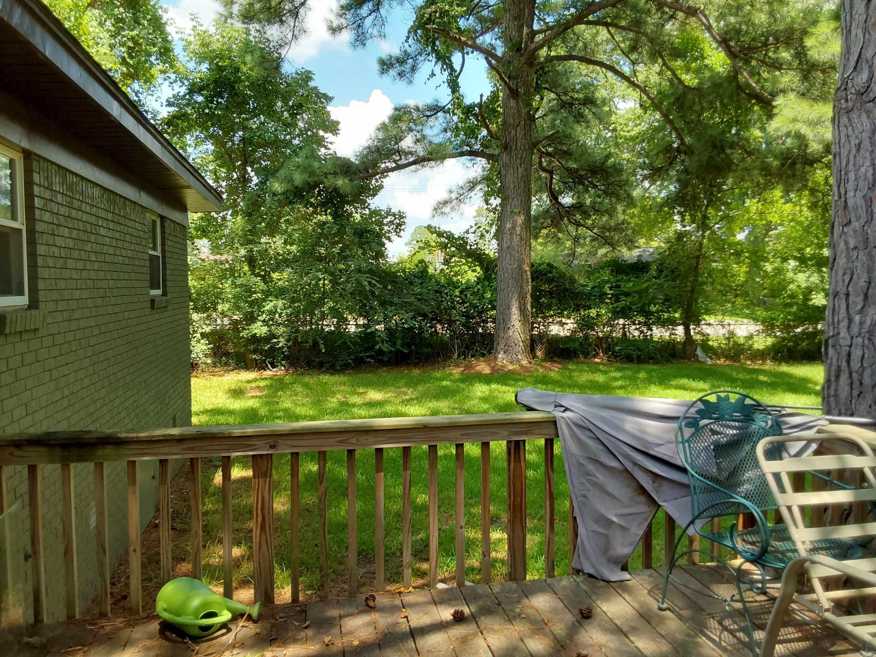 3111 Military  Benton, AR