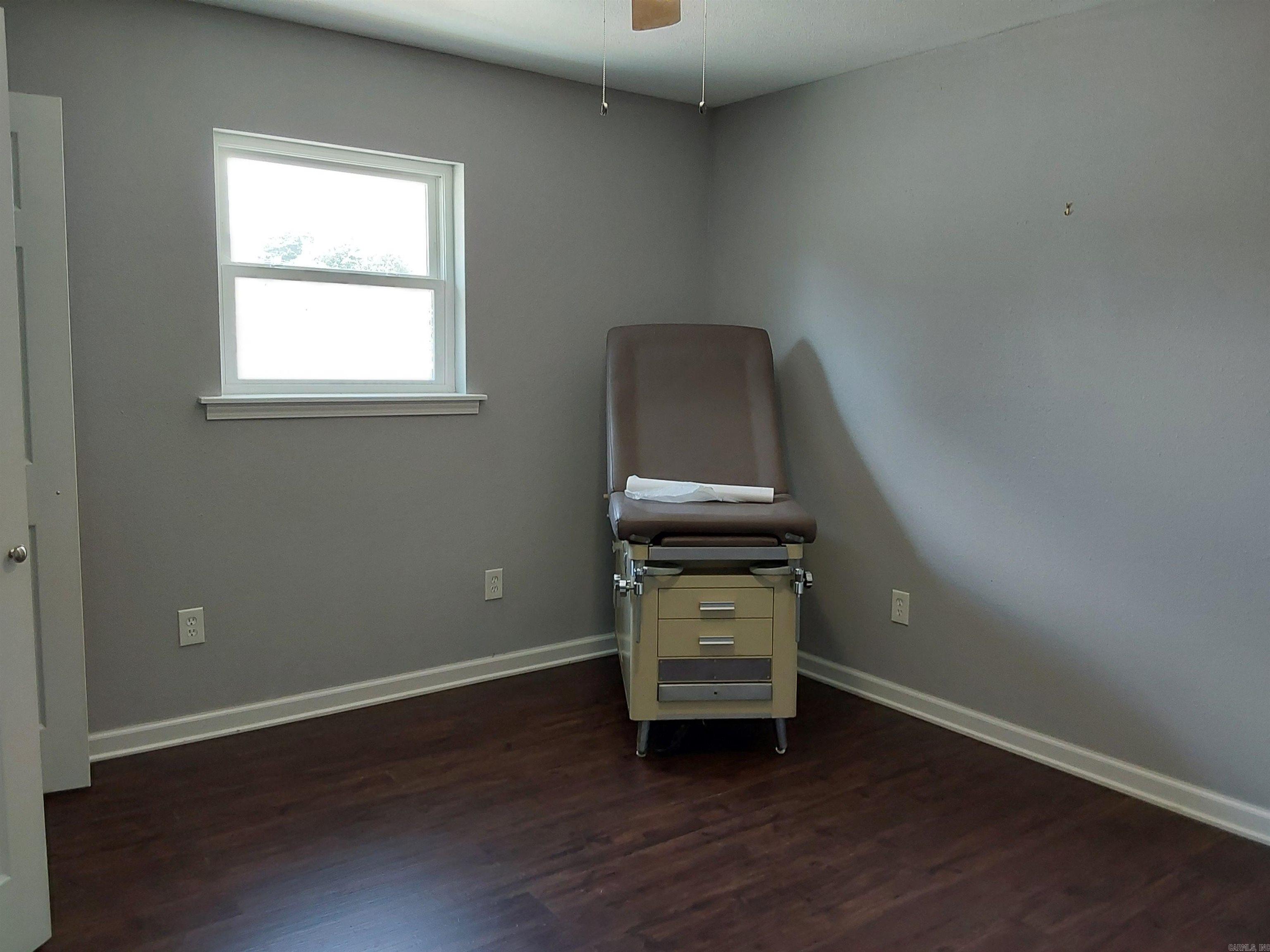 3111 Military  Benton, AR