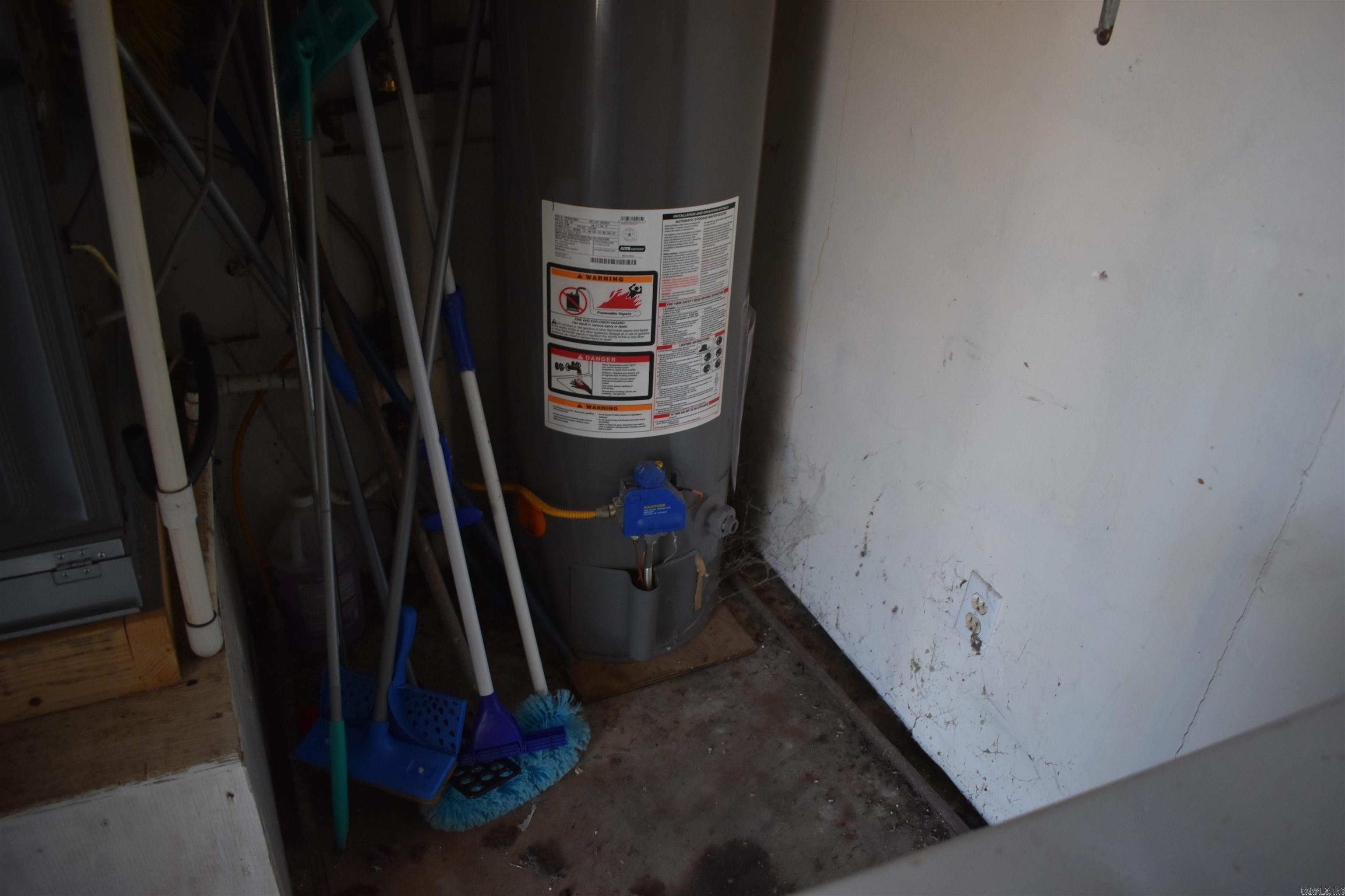 806 Wade  McCrory, AR