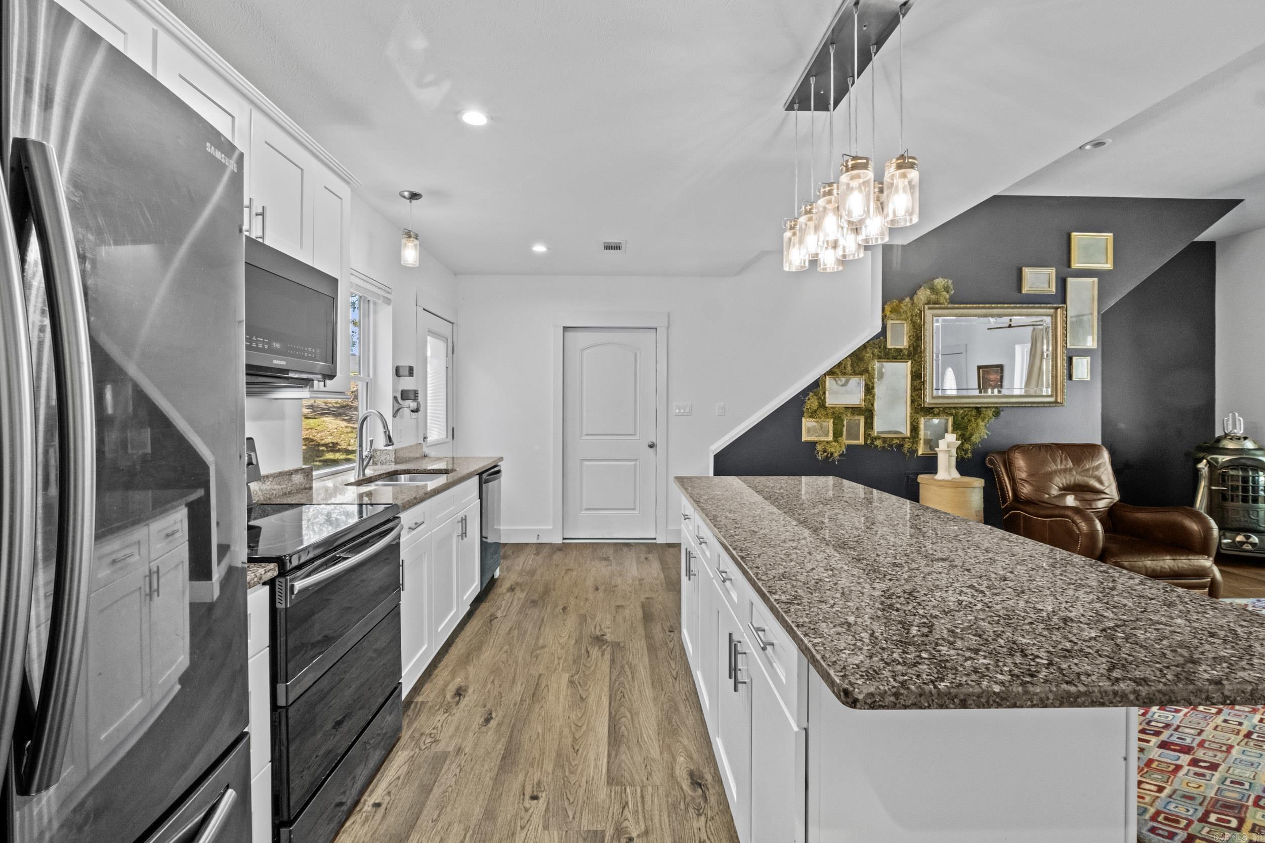 2944 W Country Club  Searcy, AR