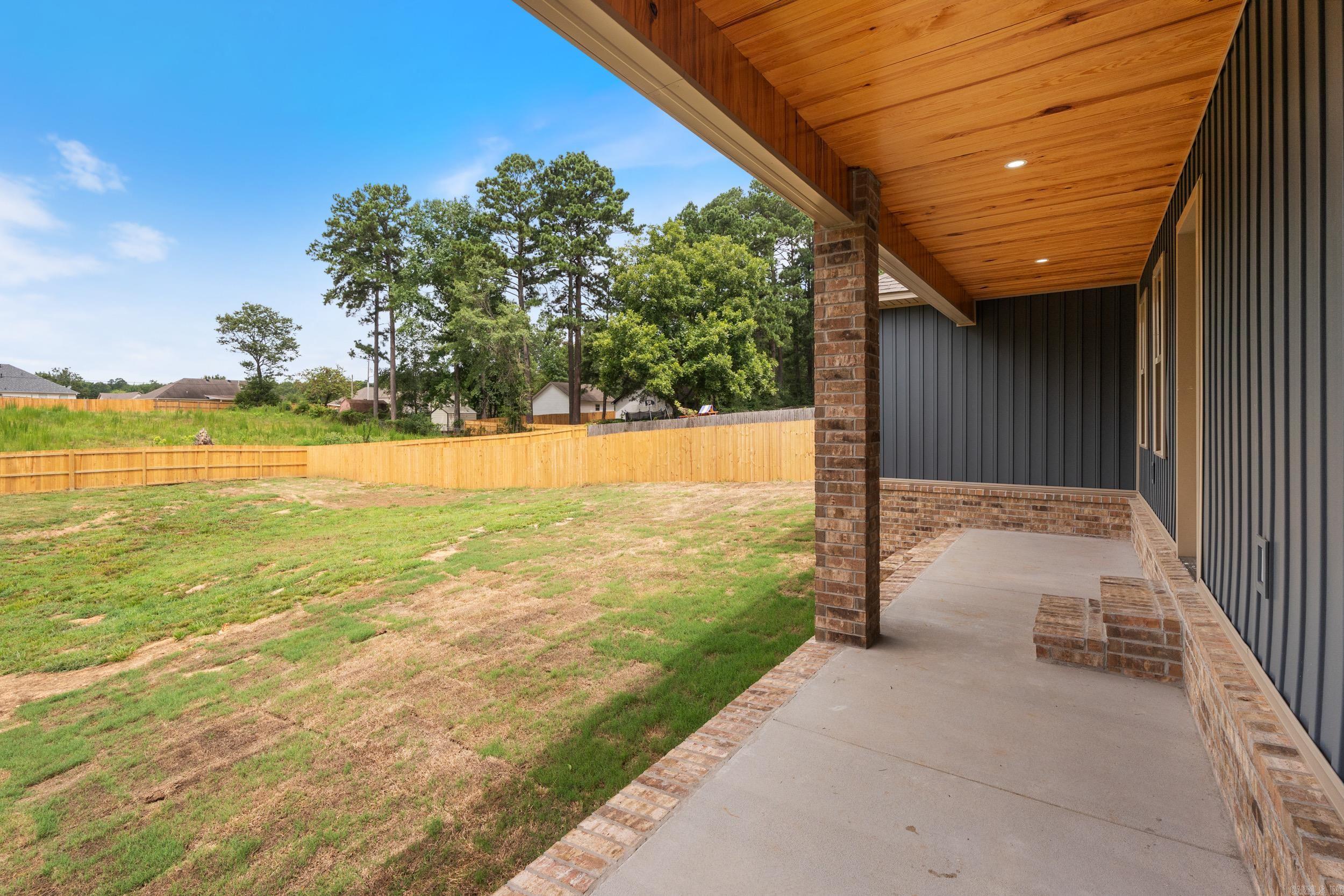 1001 N Red  Sheridan, AR