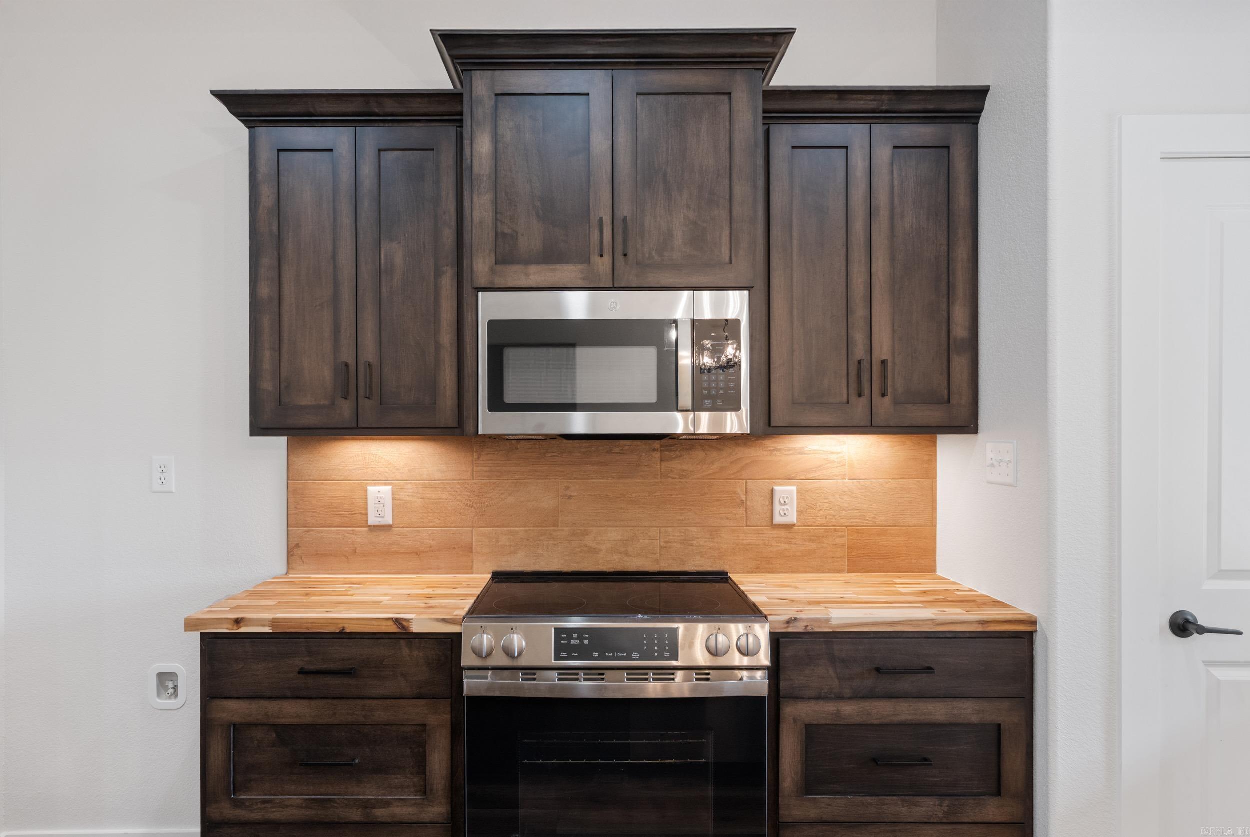 1001 N Red  Sheridan, AR